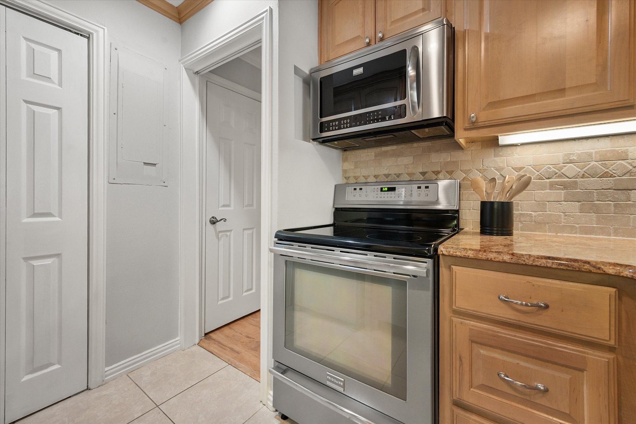 1229 Roaring Springs Road Fort Worth TX 76114