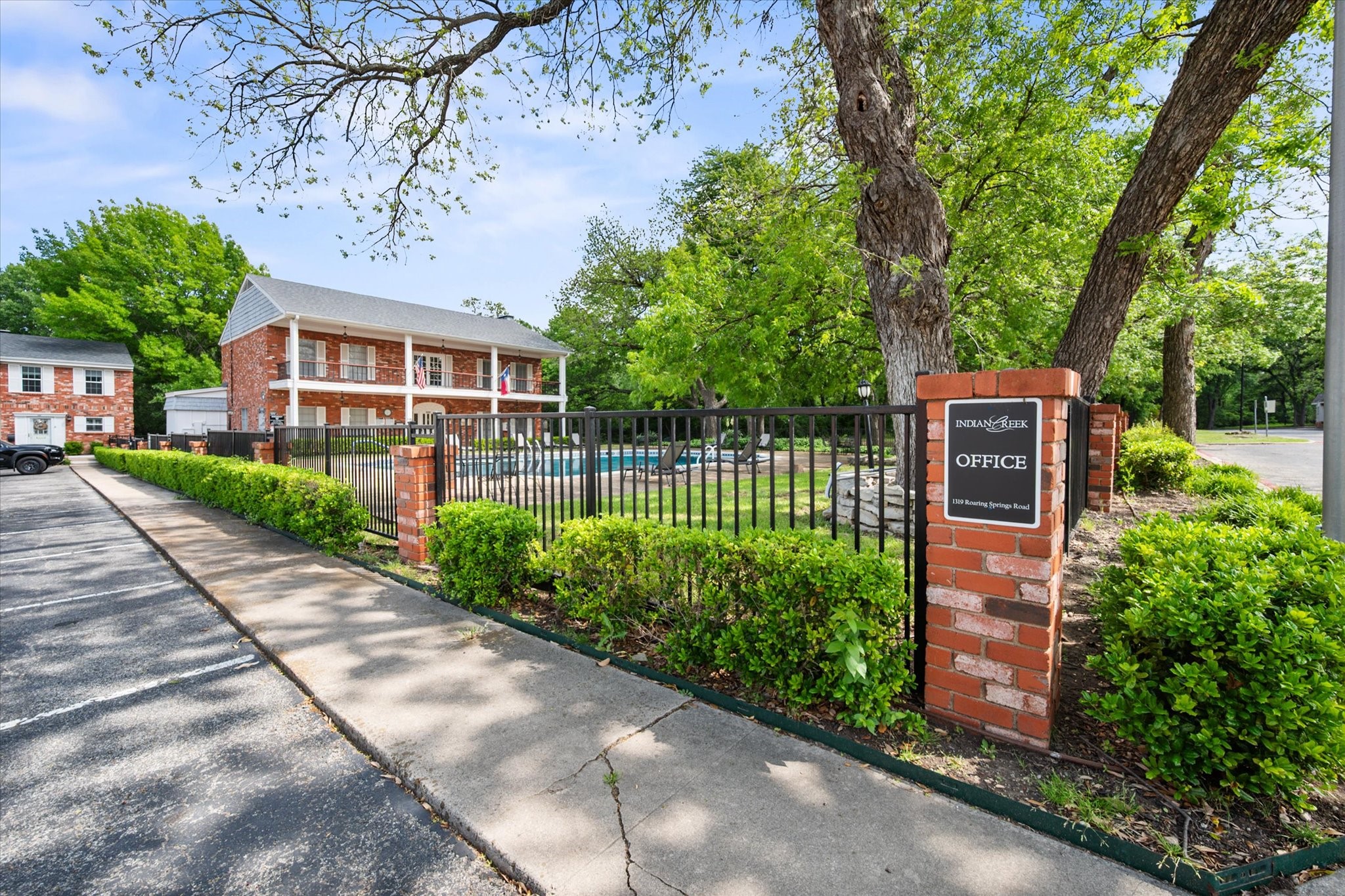 1229 Roaring Springs Road Fort Worth TX 76114