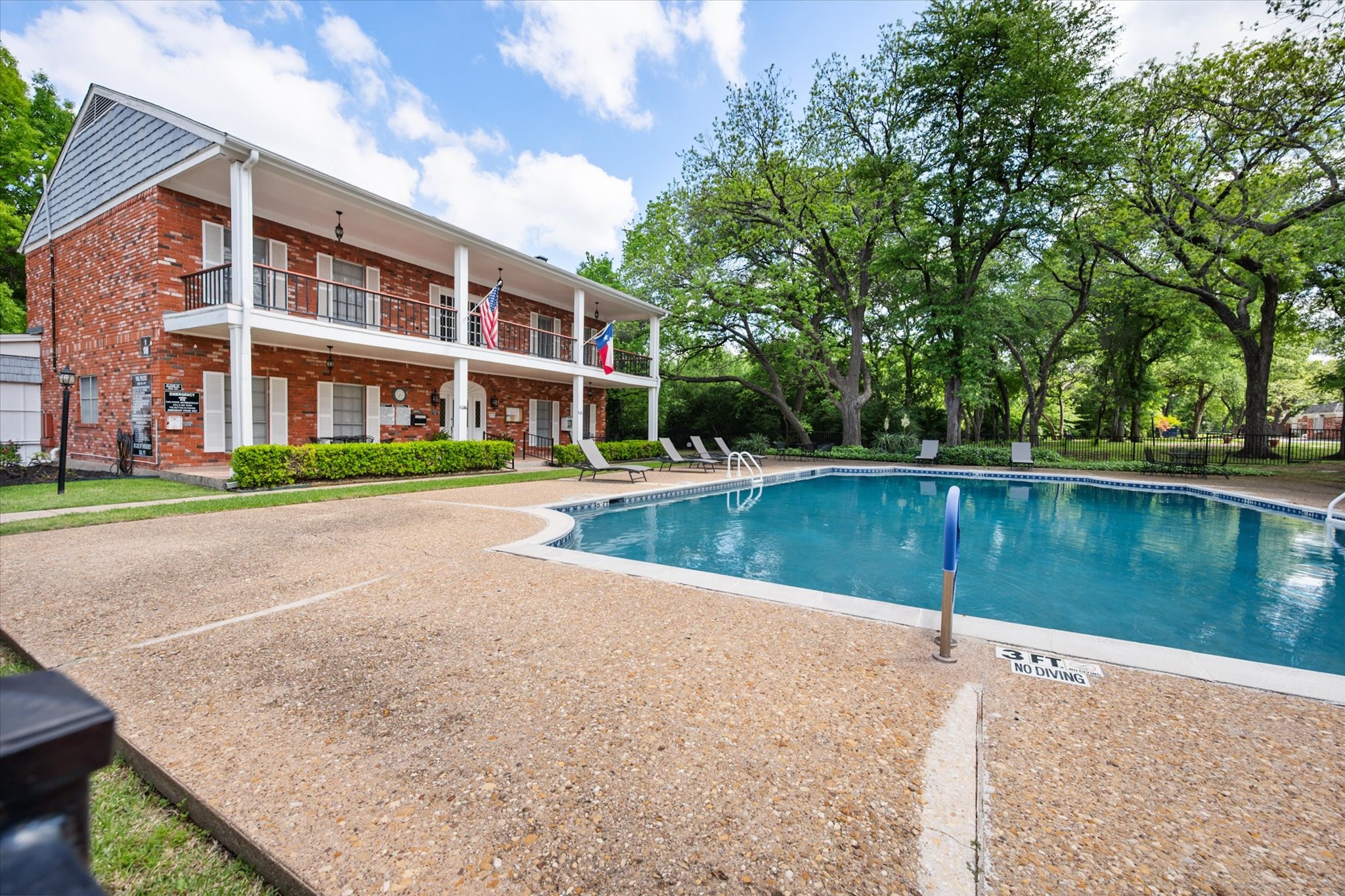 1229 Roaring Springs Road Fort Worth TX 76114