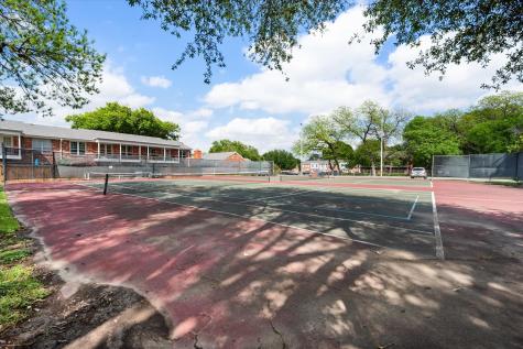 1229 Roaring Springs Road Fort Worth TX 76114
