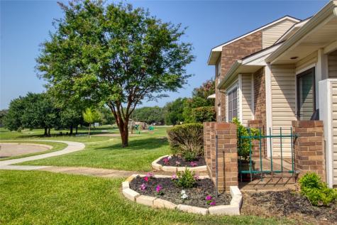 719 Creekwood Court Lewisville TX 75067
