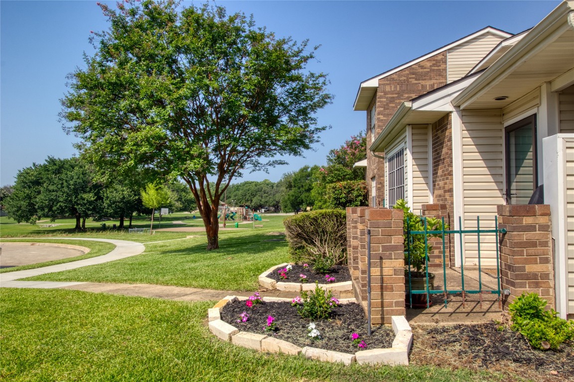 719 Creekwood Court Lewisville TX 75067