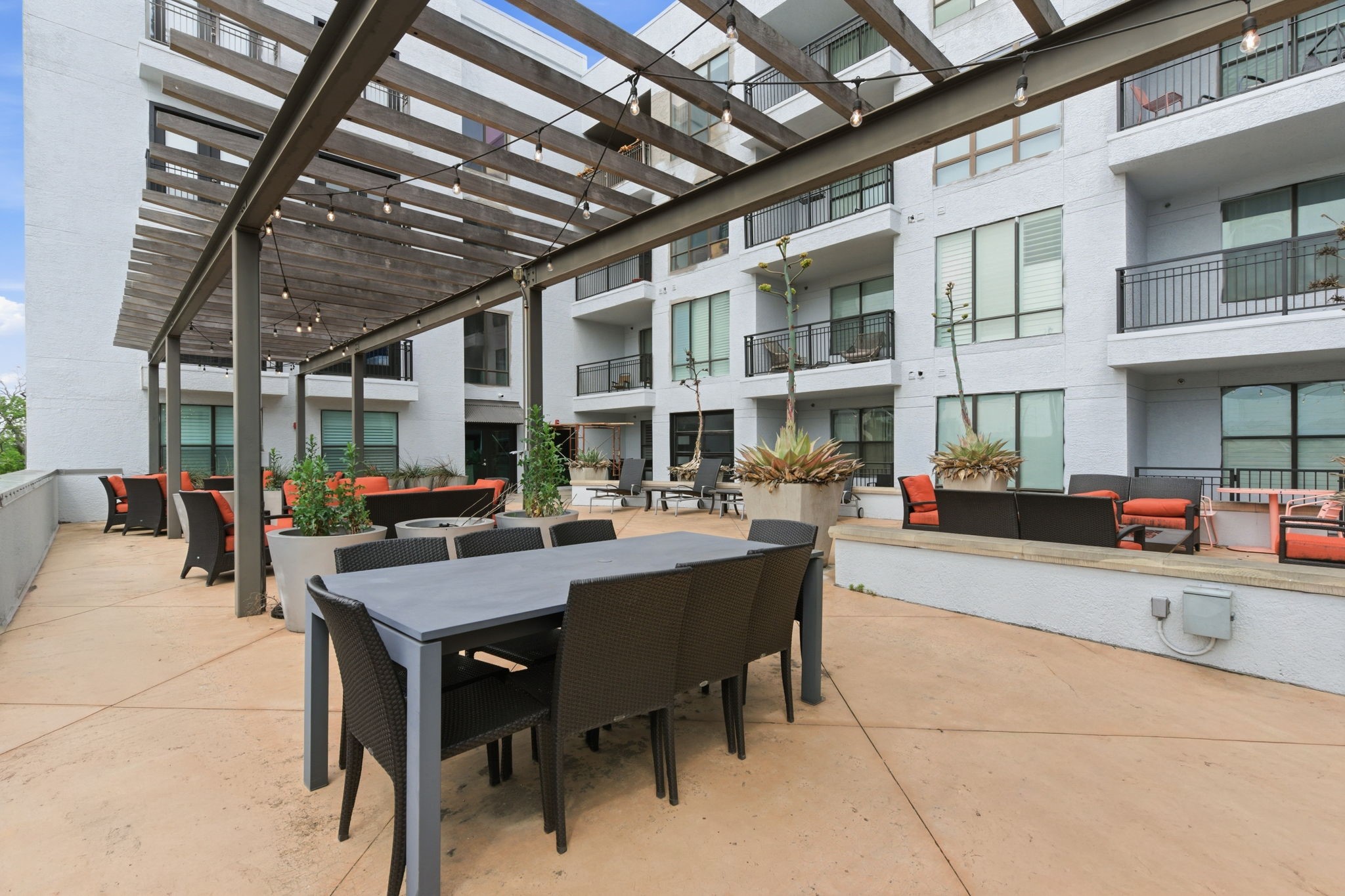 5609 Smu Boulevard Dallas TX 75206