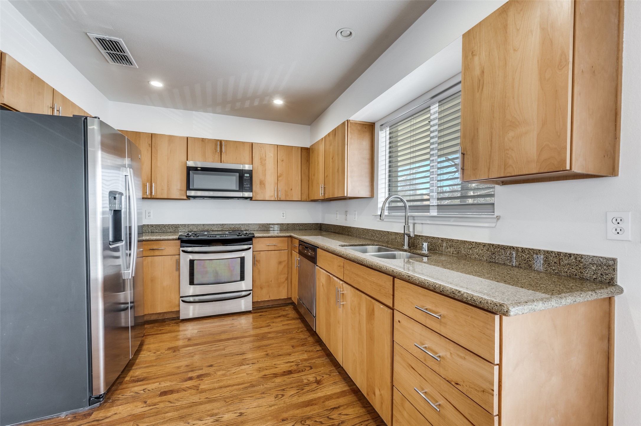 4616 W Lovers Lane Dallas TX 75209