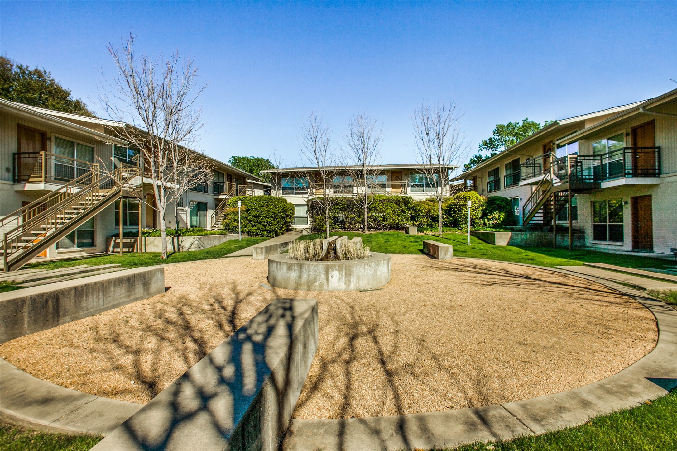 4616 W Lovers Lane Dallas TX 75209