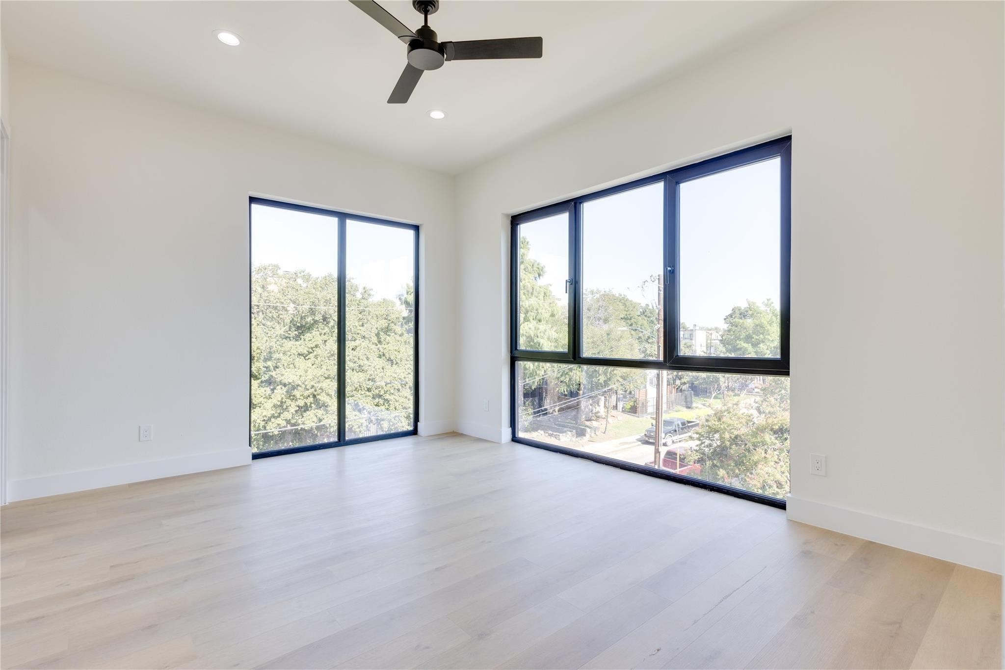 4206 Cabell Drive Dallas TX 75204