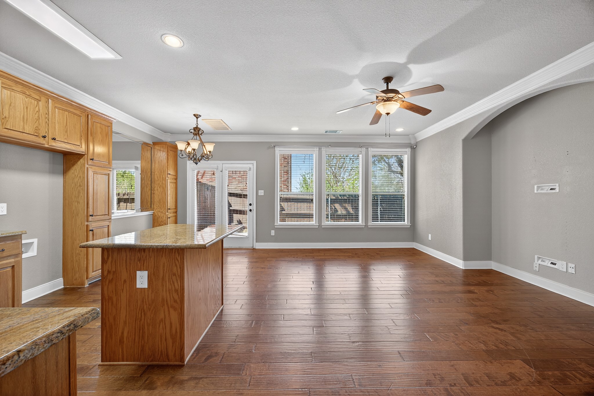 2940 Europa Drive Grand Prairie TX 75052