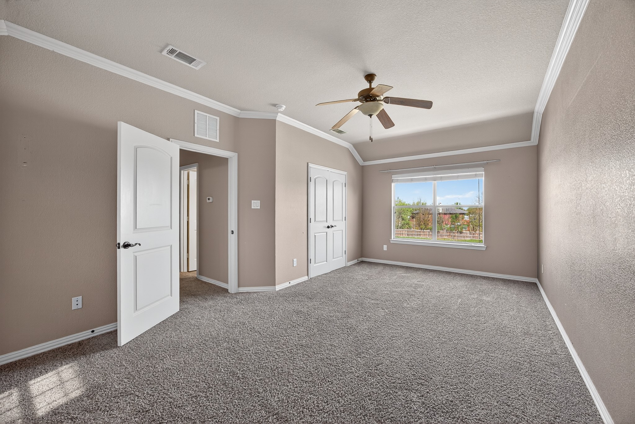 2940 Europa Drive Grand Prairie TX 75052