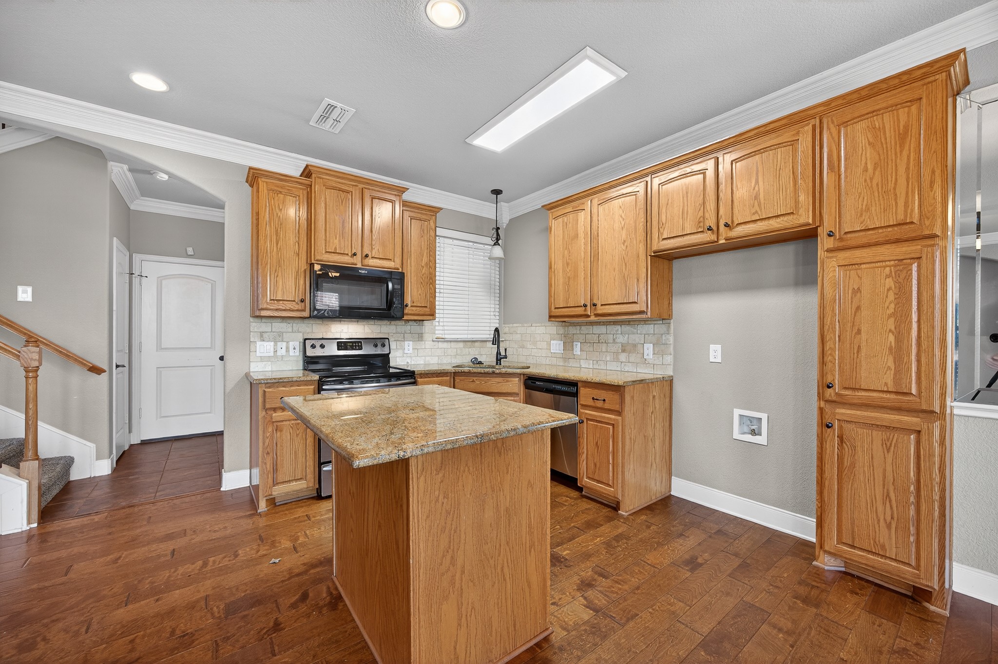 2940 Europa Drive Grand Prairie TX 75052