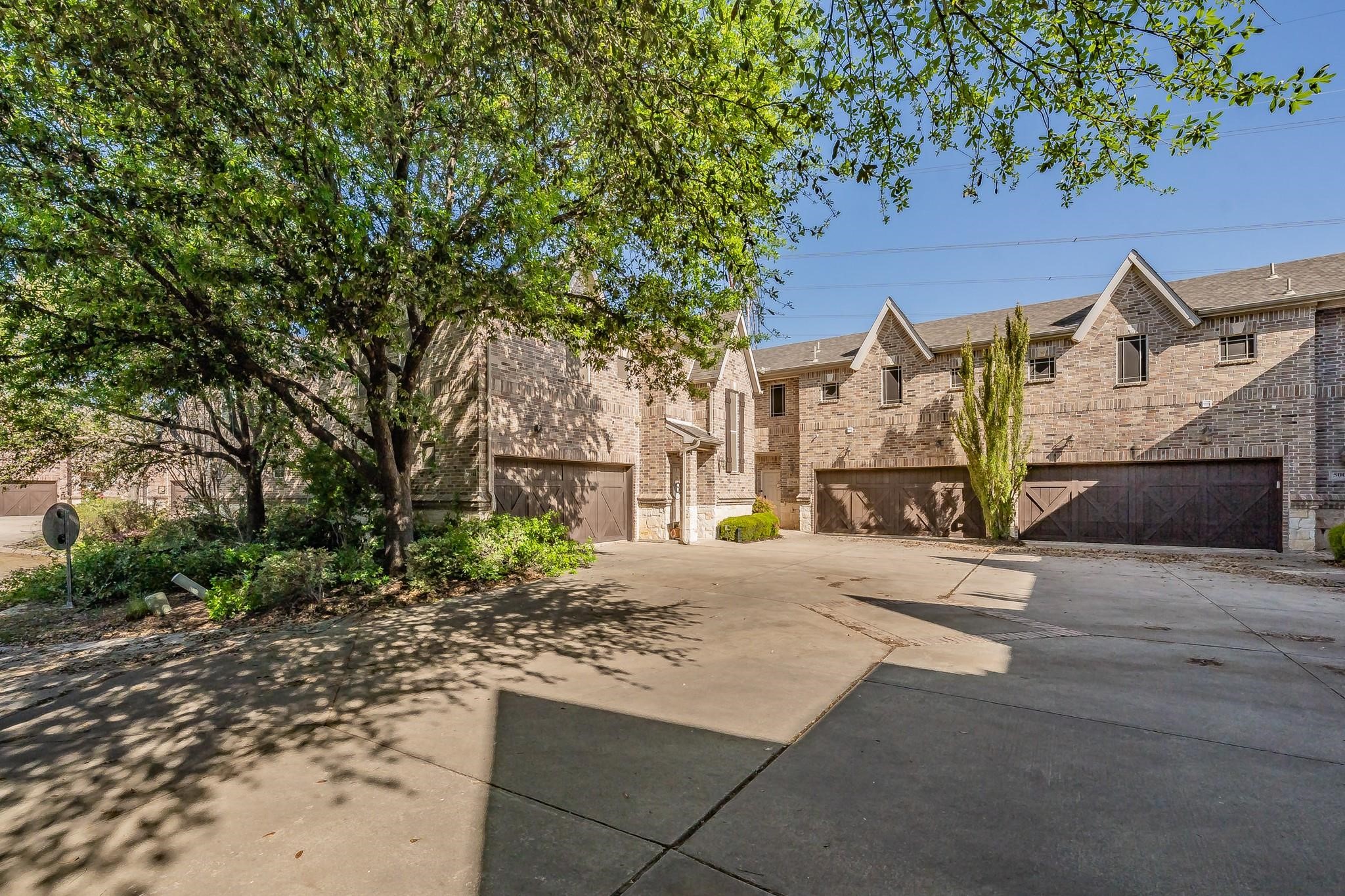 2940 Europa Drive Grand Prairie TX 75052