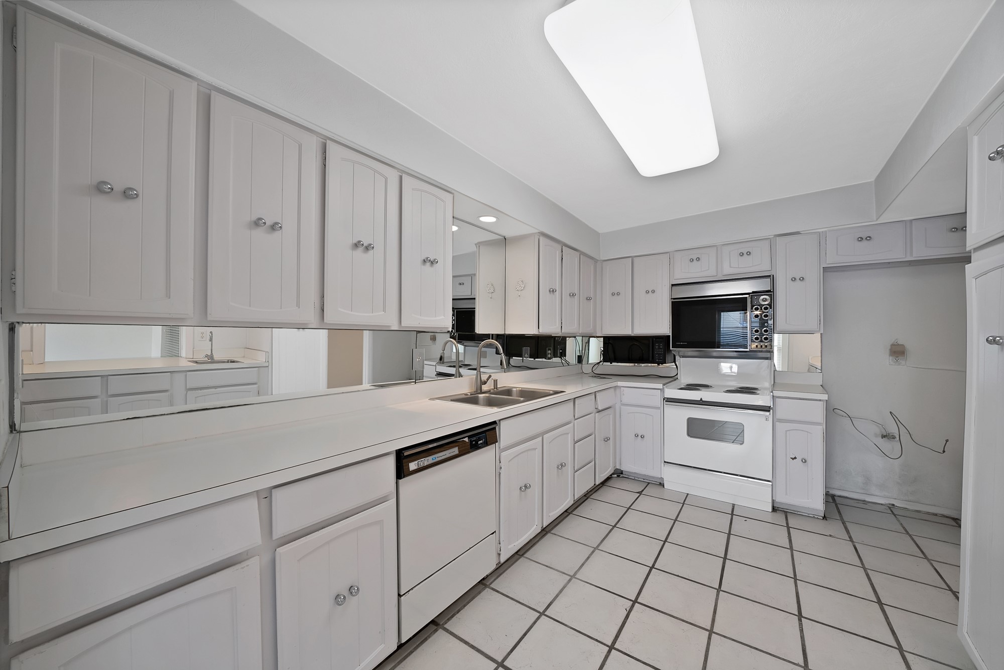 12574 Burninglog Lane Dallas TX 75243