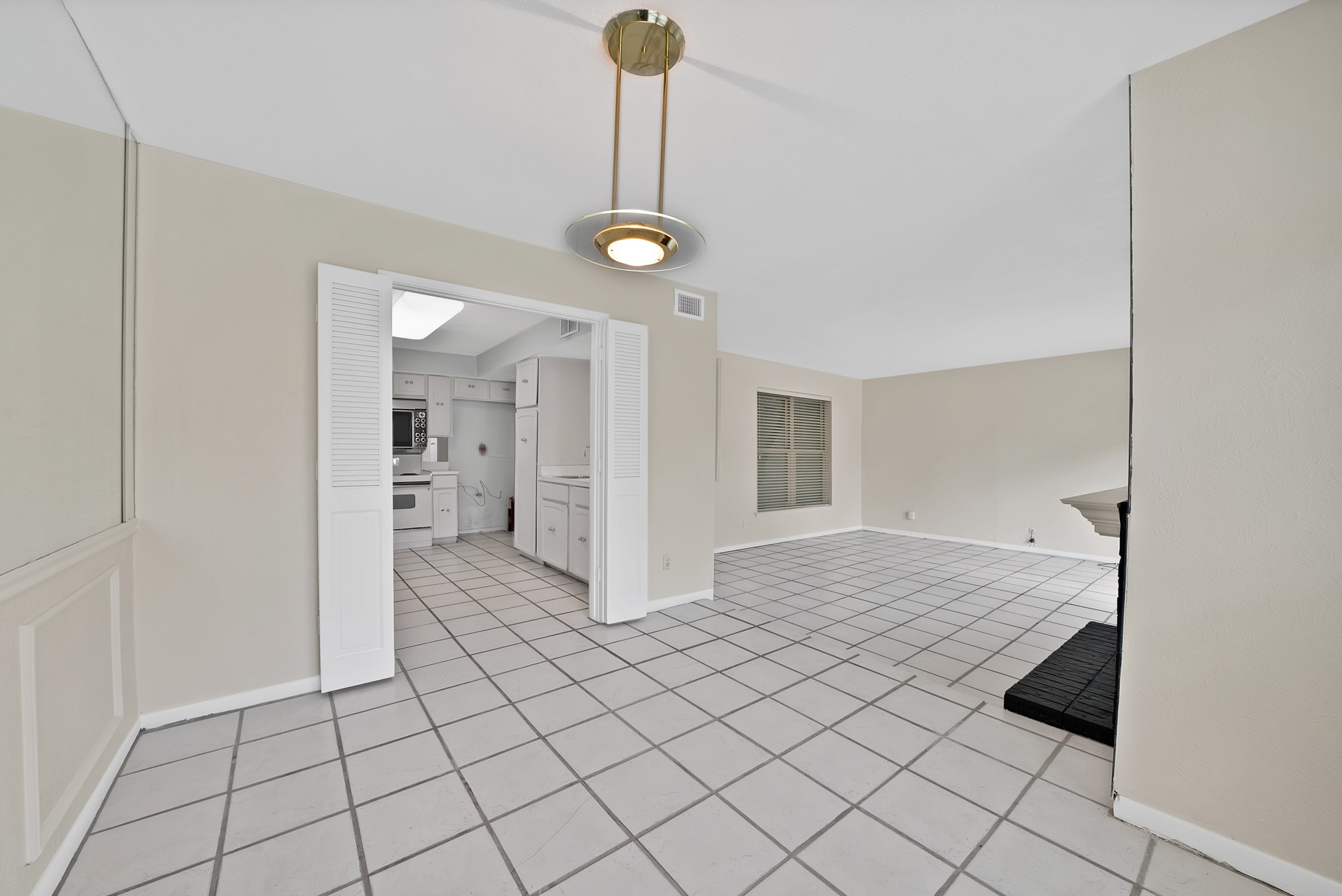 12574 Burninglog Lane Dallas TX 75243