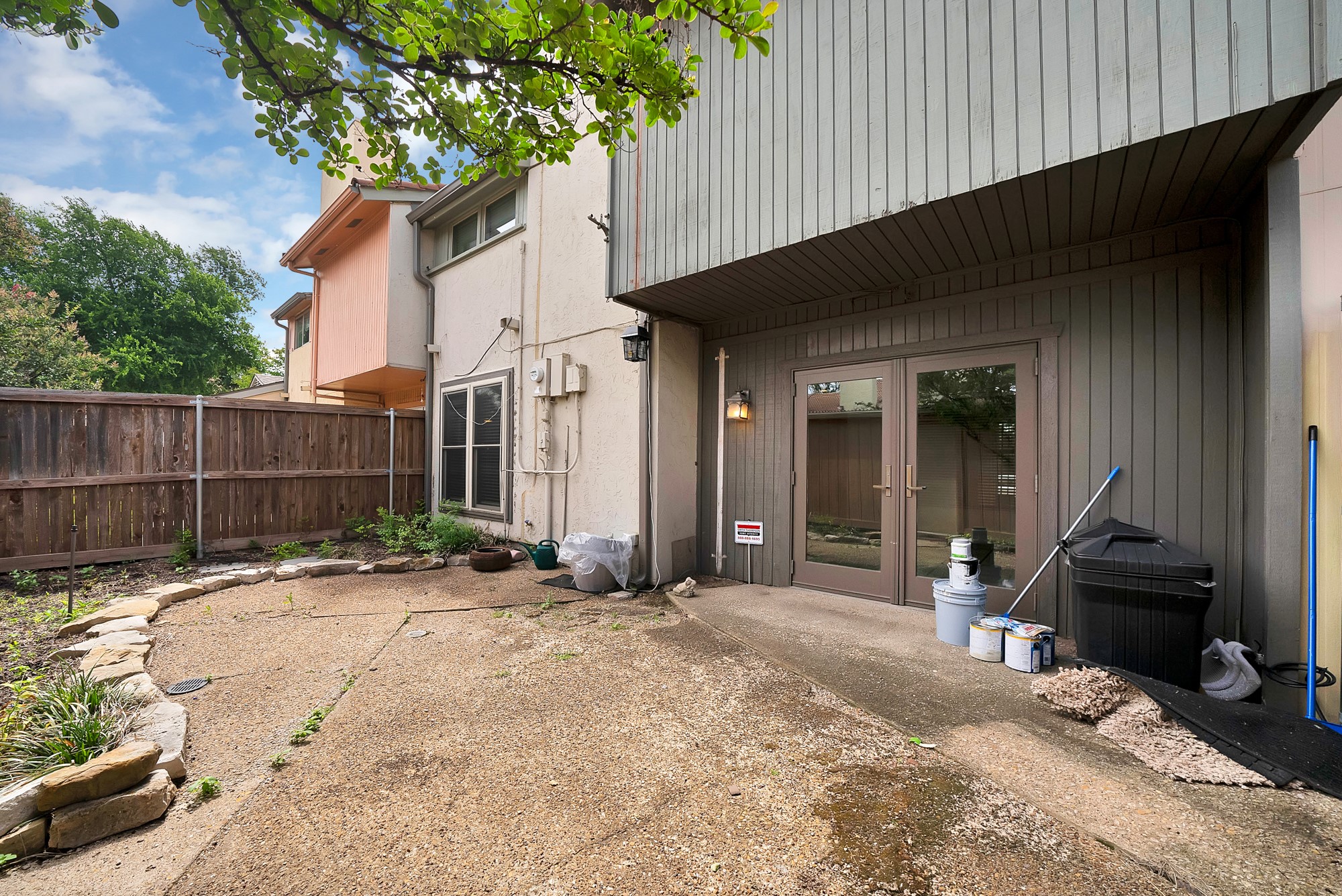 12574 Burninglog Lane Dallas TX 75243