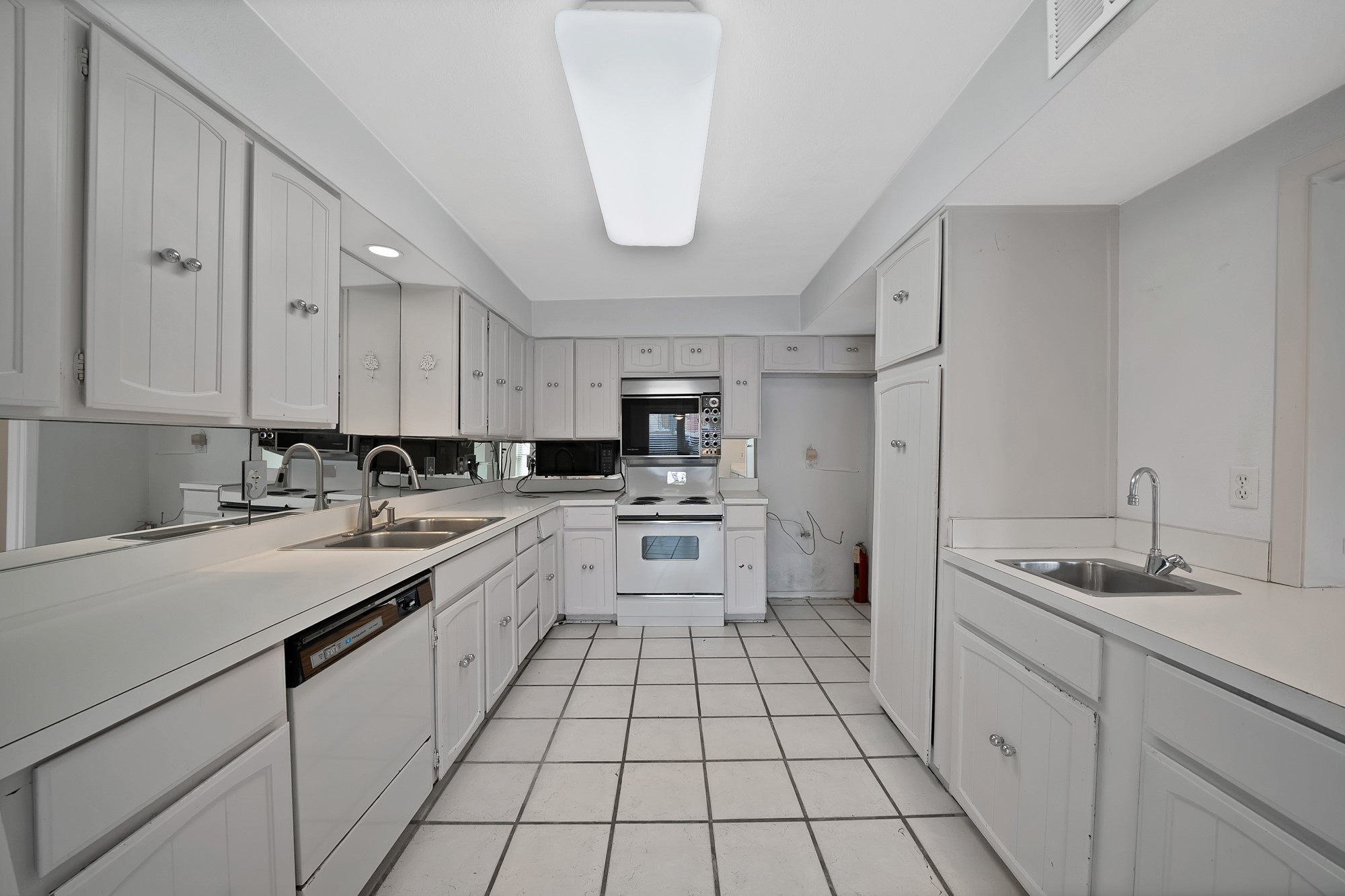 12574 Burninglog Lane Dallas TX 75243