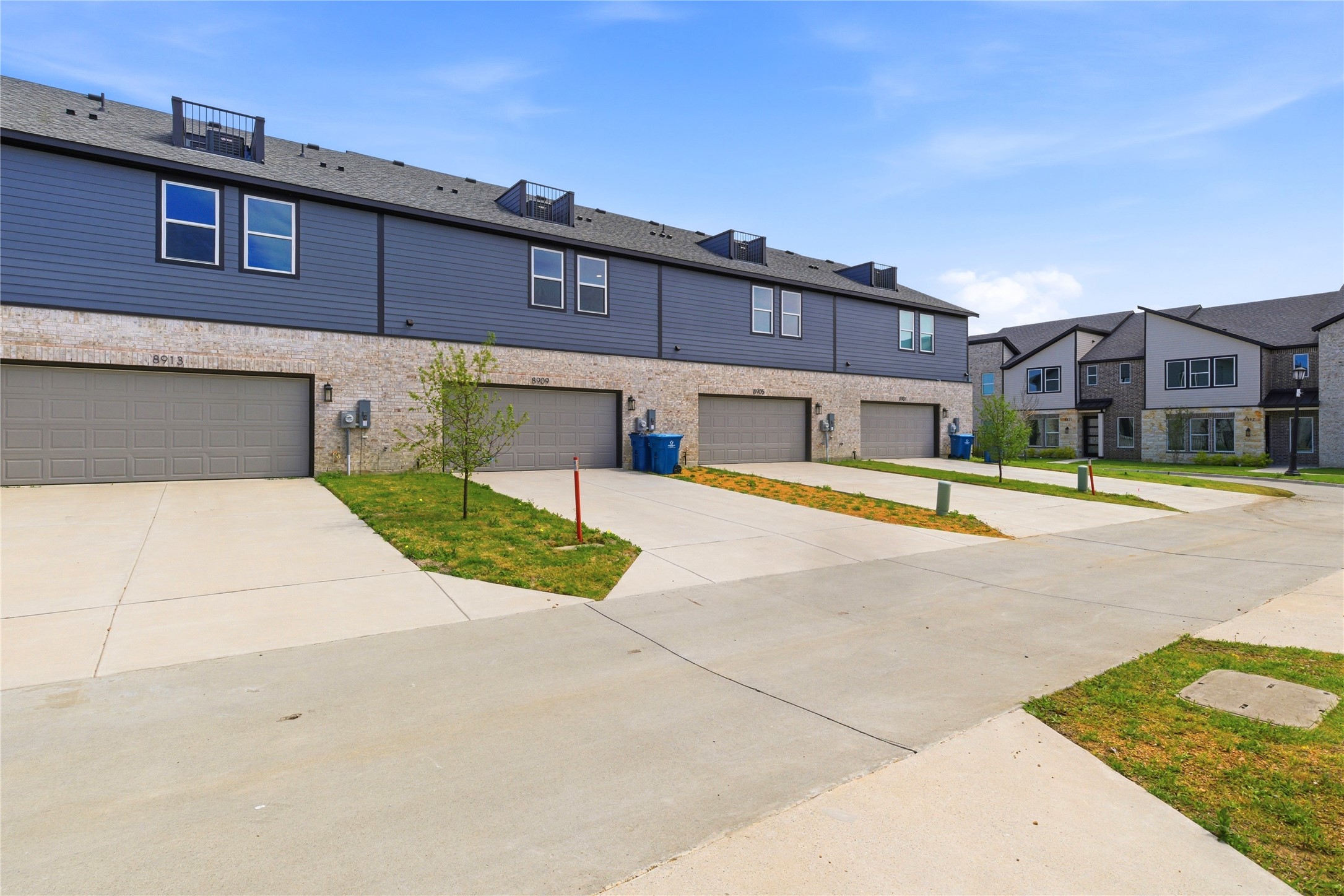 8909 Lowell Street Rowlett TX 75089