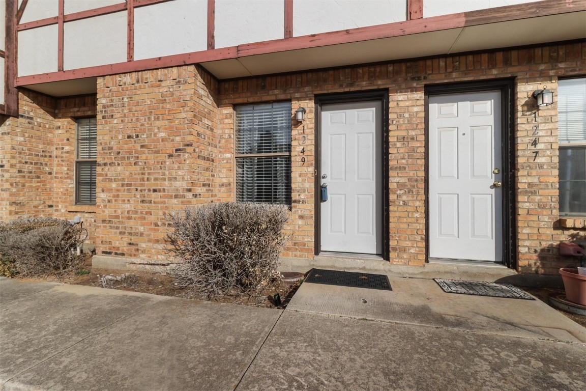 1249 Dallas Drive Denton TX 76205