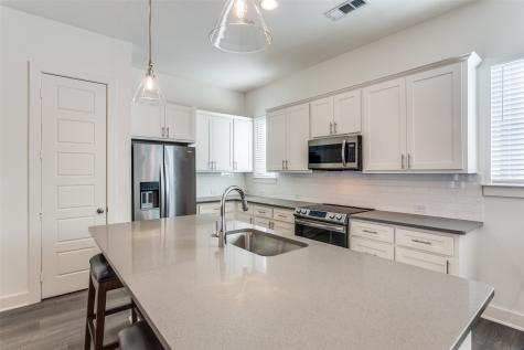 2812 Addison Park Lane Fort Worth TX 76110