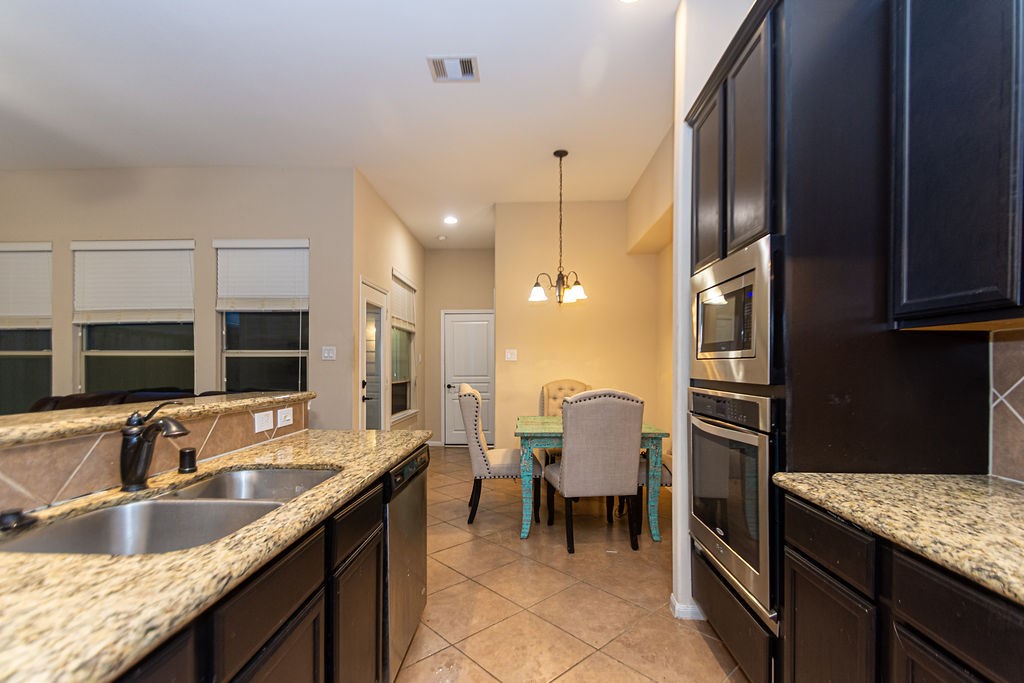 9158 Sunlight Oak Lane Houston TX 77070