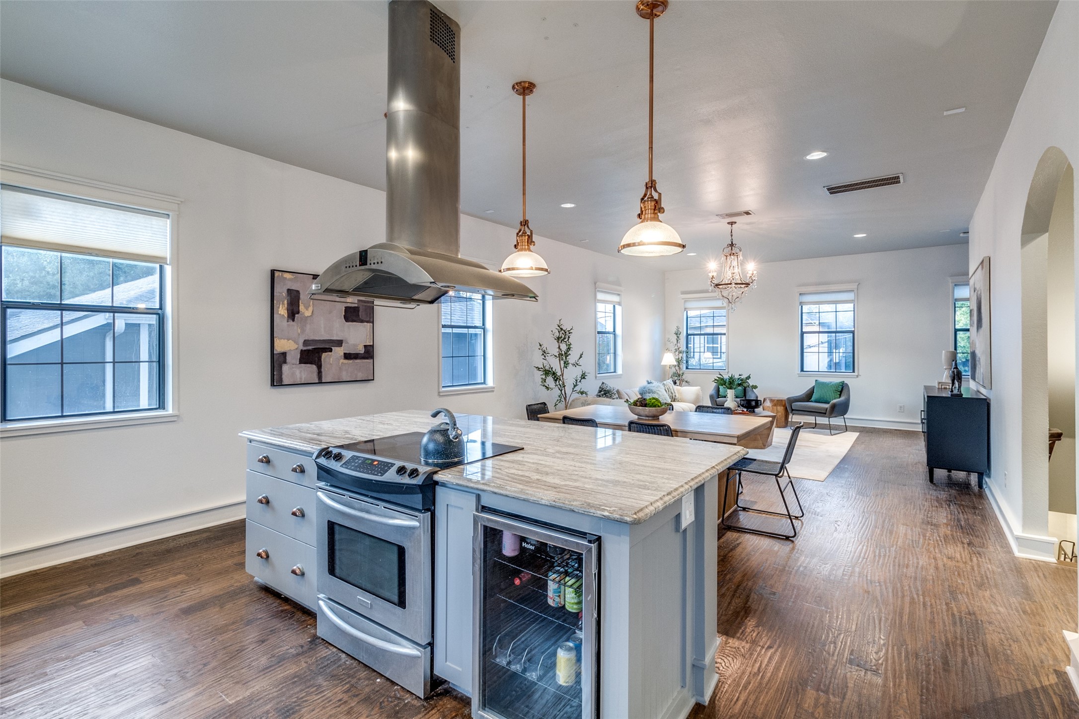 1405 Mccoy Street Dallas TX 75204