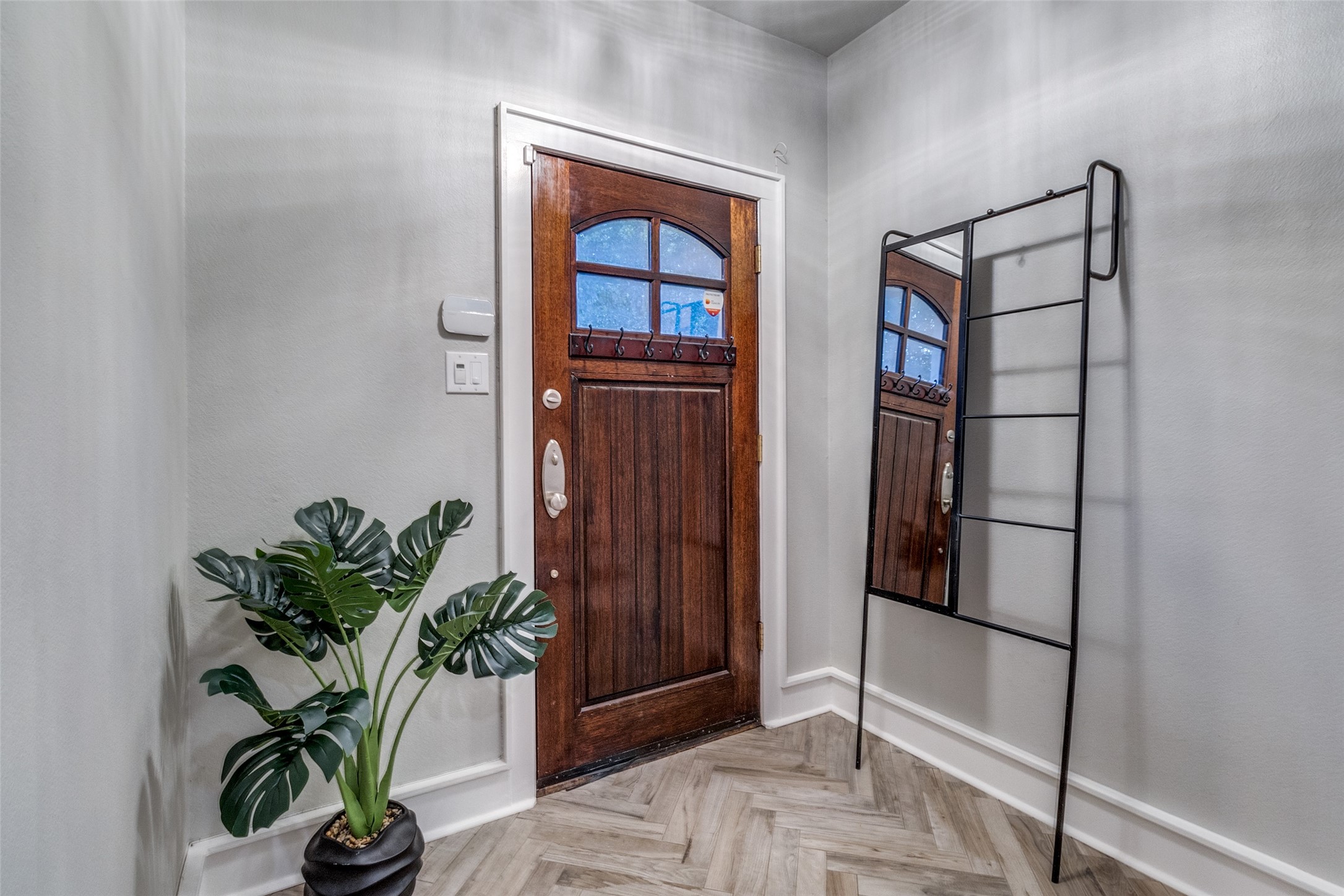 1405 Mccoy Street Dallas TX 75204
