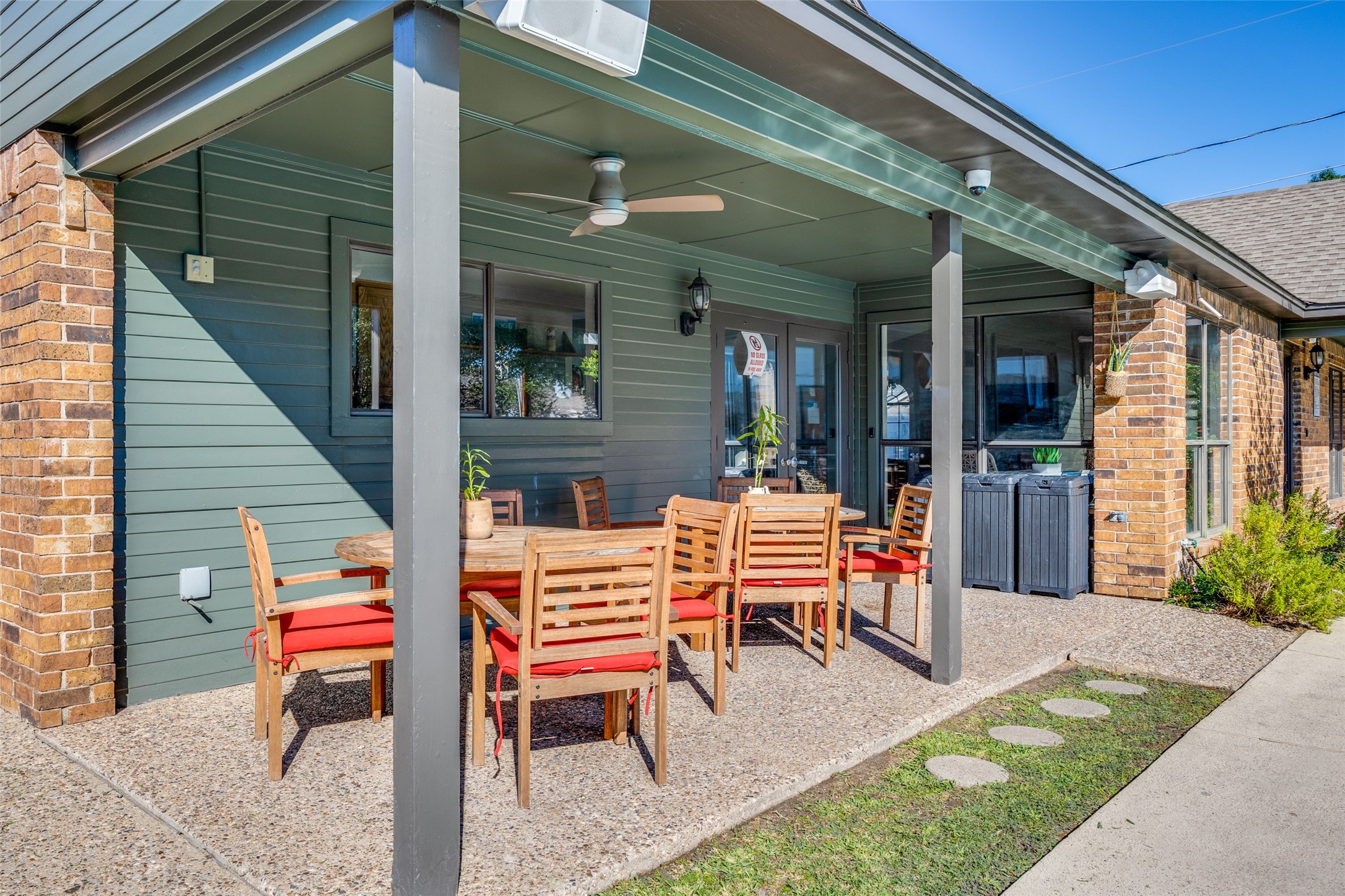 1405 Mccoy Street Dallas TX 75204