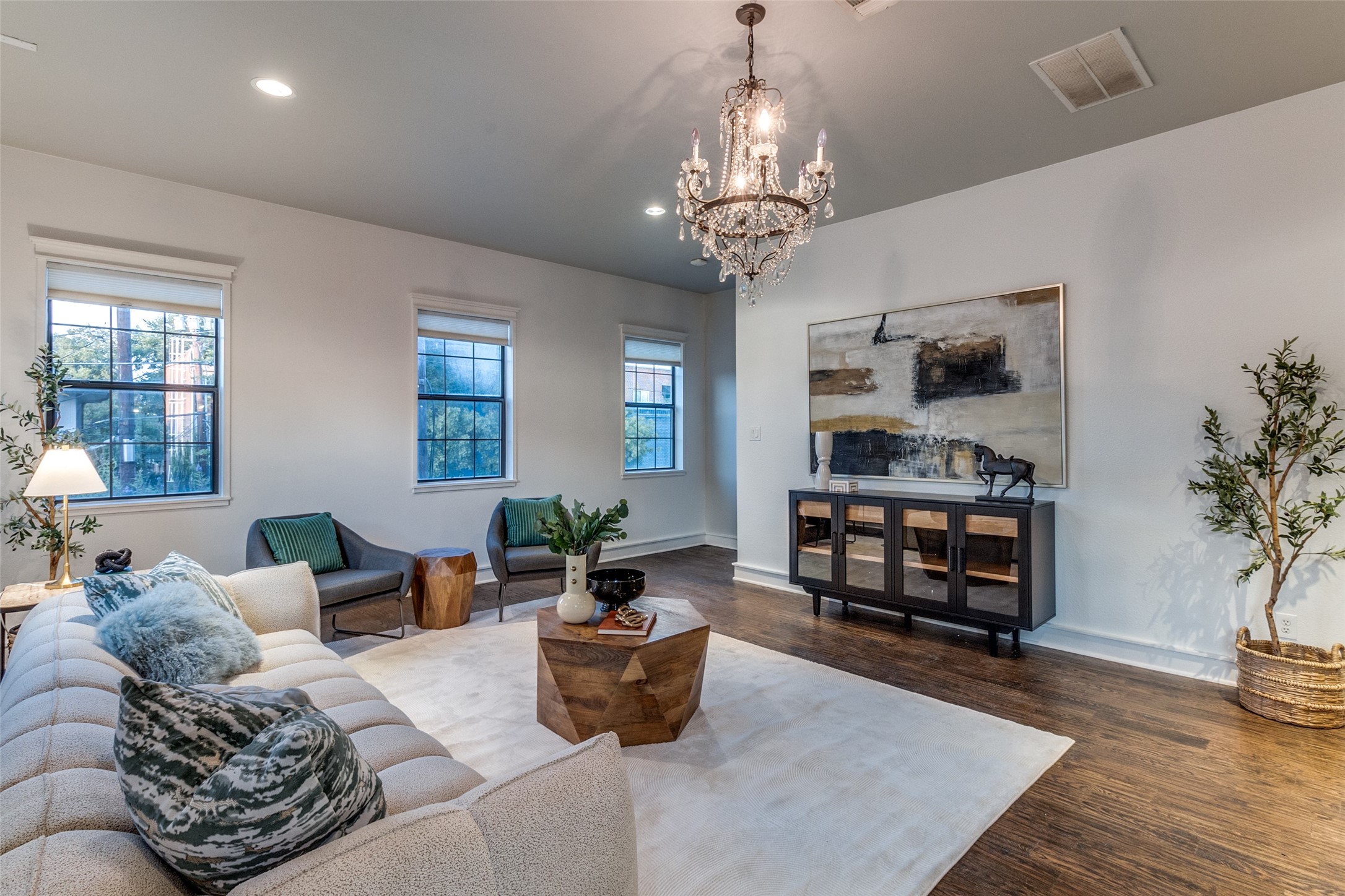 1405 Mccoy Street Dallas TX 75204