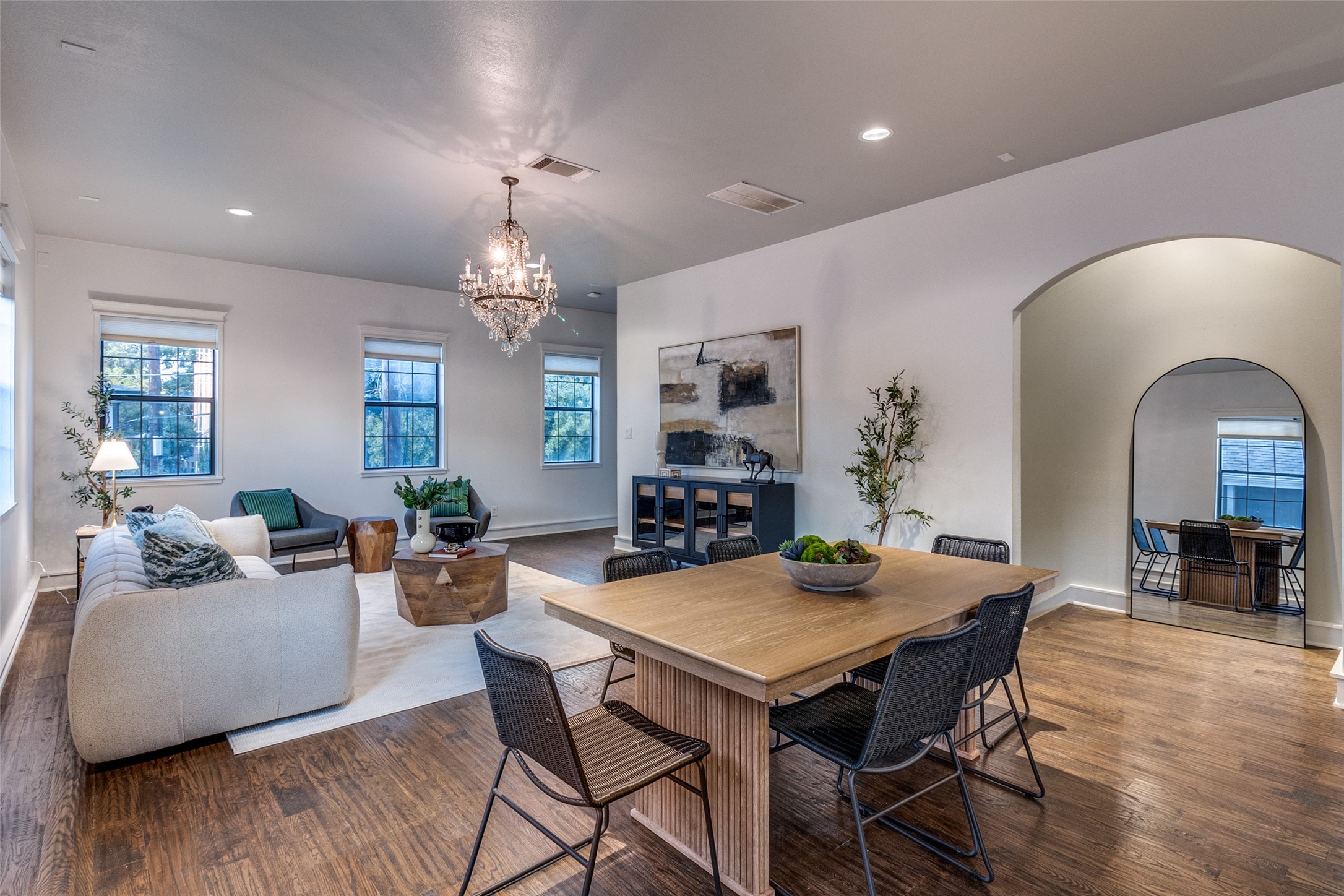 1405 Mccoy Street Dallas TX 75204