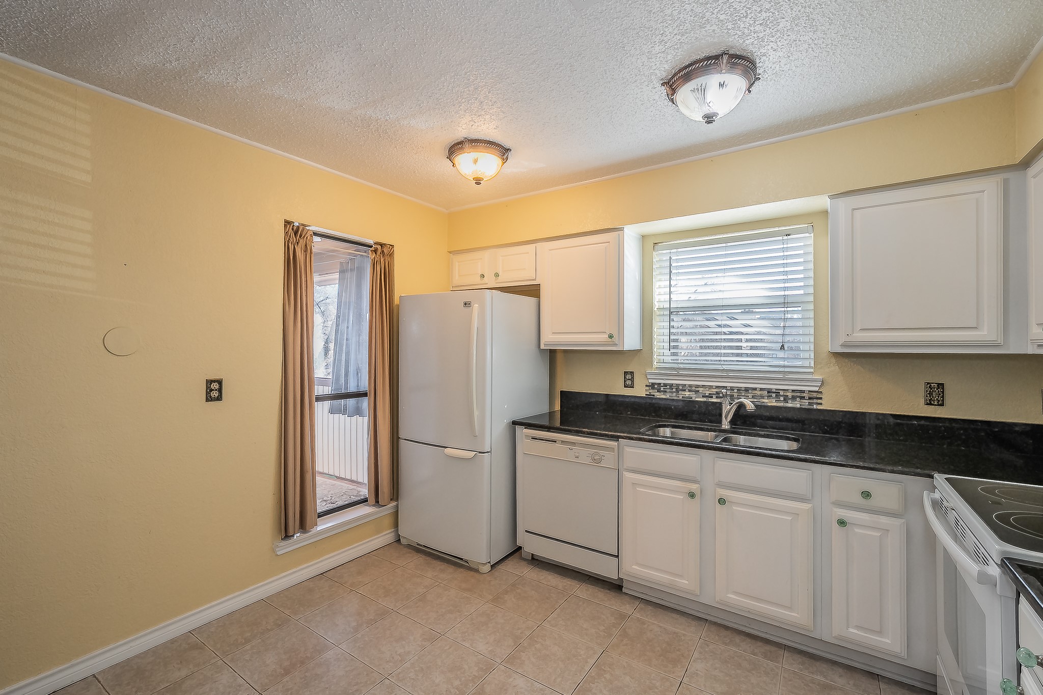 1208 Calico Lane Arlington TX 76011