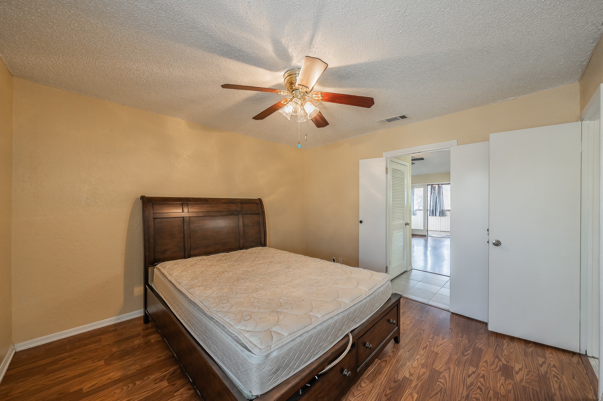 1208 Calico Lane Arlington TX 76011