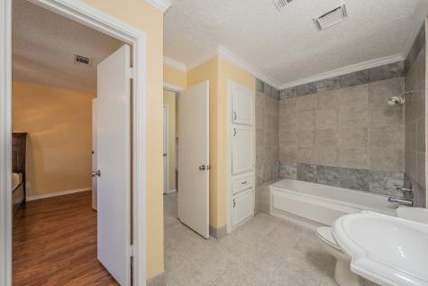 1208 Calico Lane Arlington TX 76011