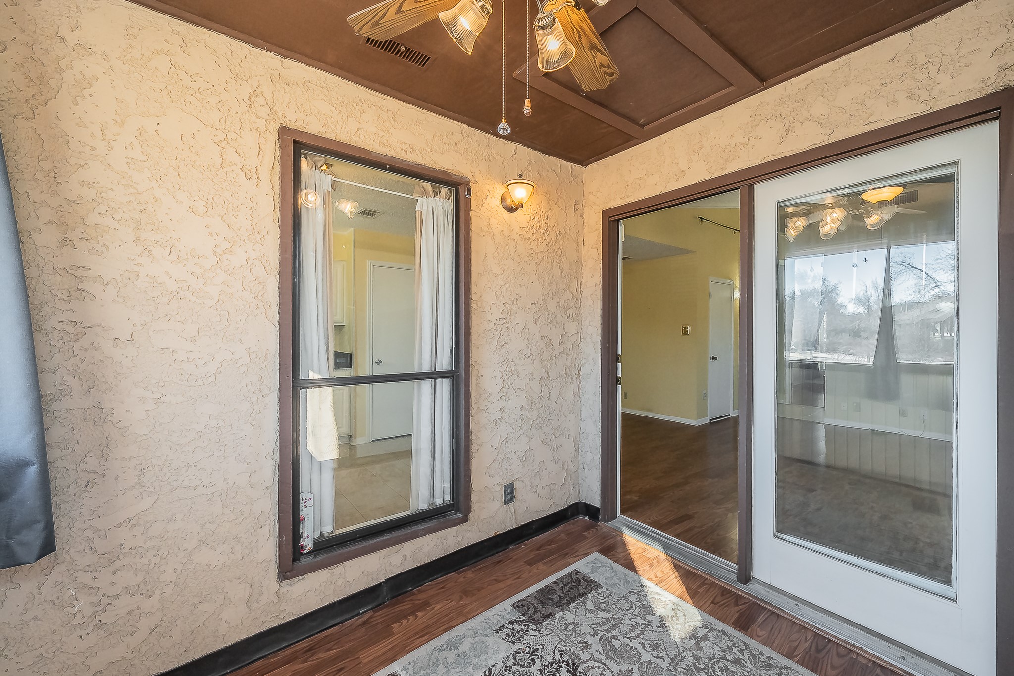 1208 Calico Lane Arlington TX 76011