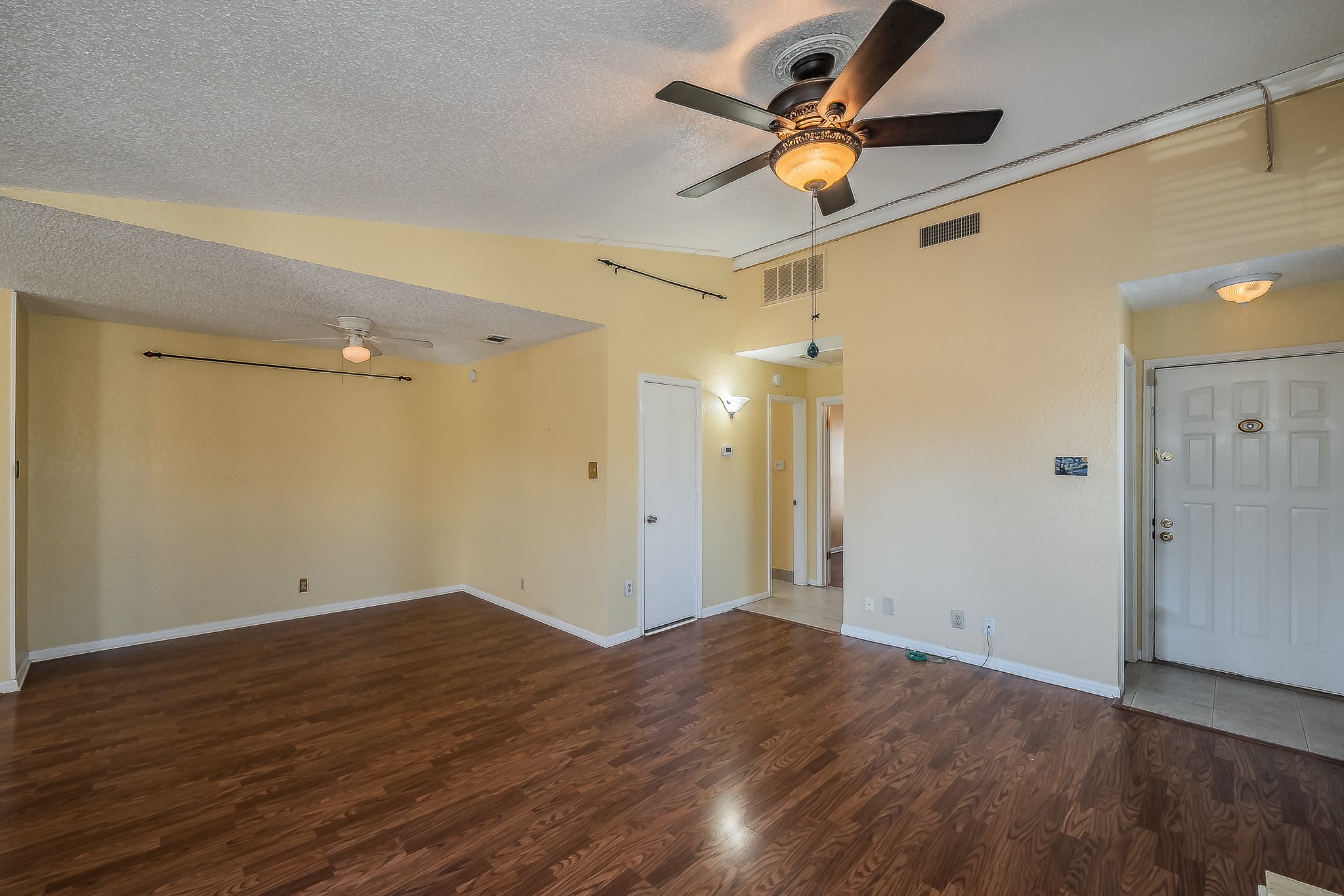 1208 Calico Lane Arlington TX 76011