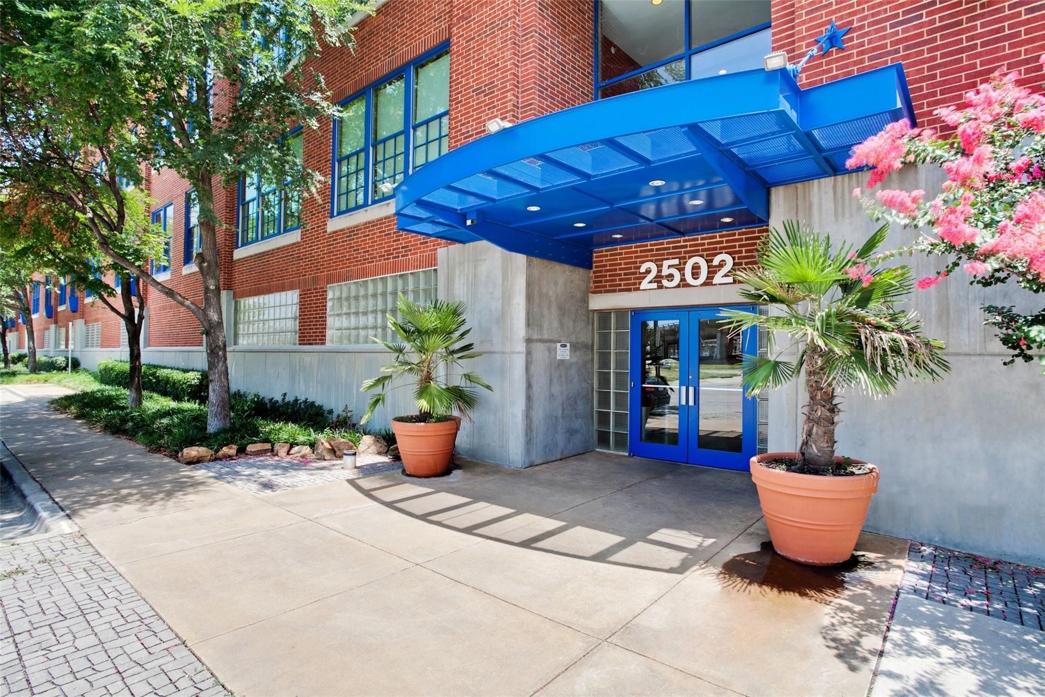 2502 Live Oak Street Dallas TX 75204