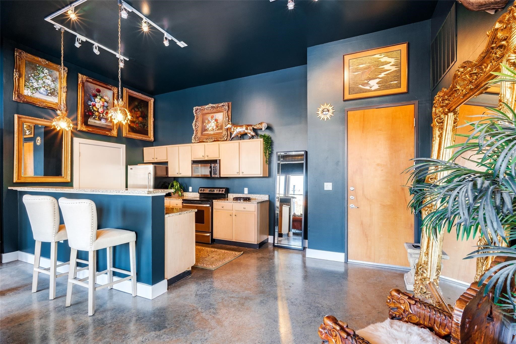 2502 Live Oak Street Dallas TX 75204