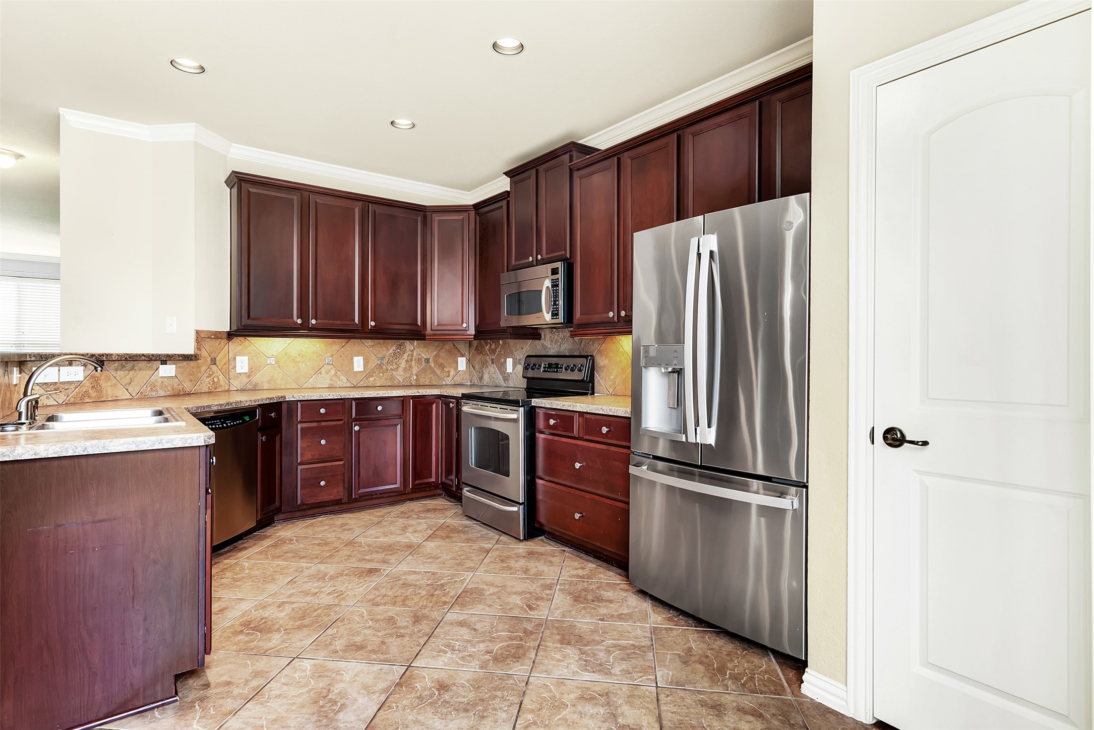 2556 Chambers Drive Lewisville TX 75067