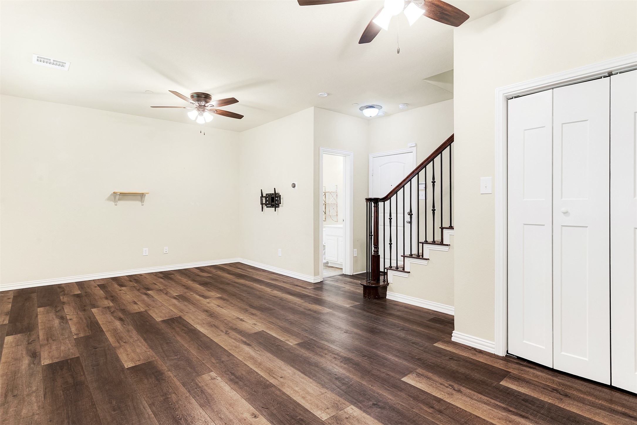 2556 Chambers Drive Lewisville TX 75067