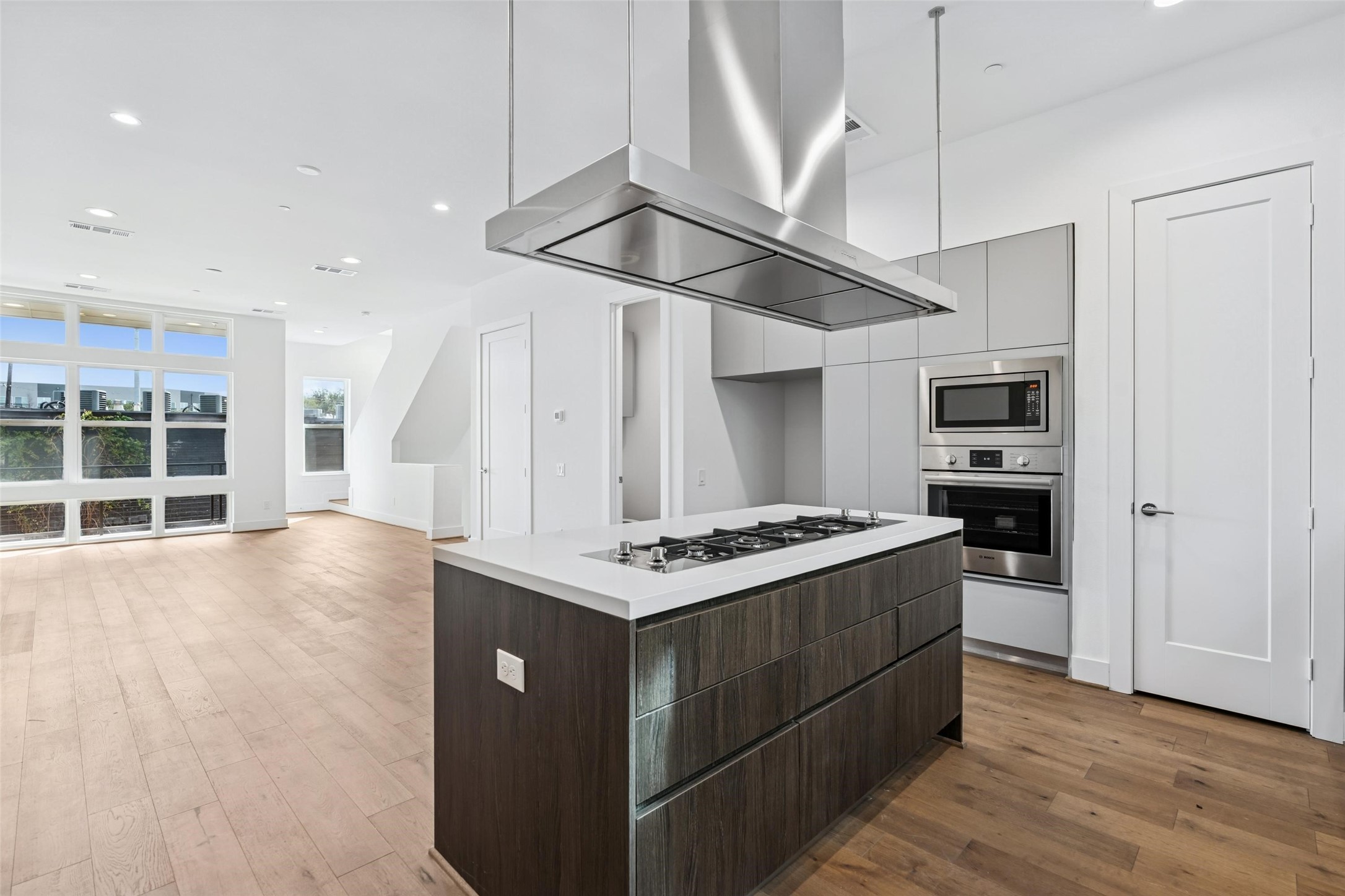 3048 Chimes Street Dallas TX 75219