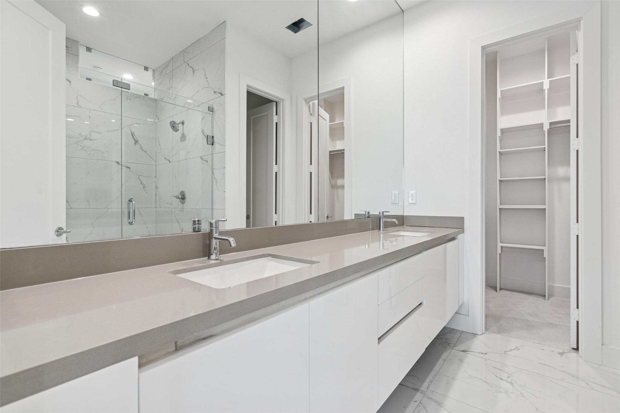 3048 Chimes Street Dallas TX 75219