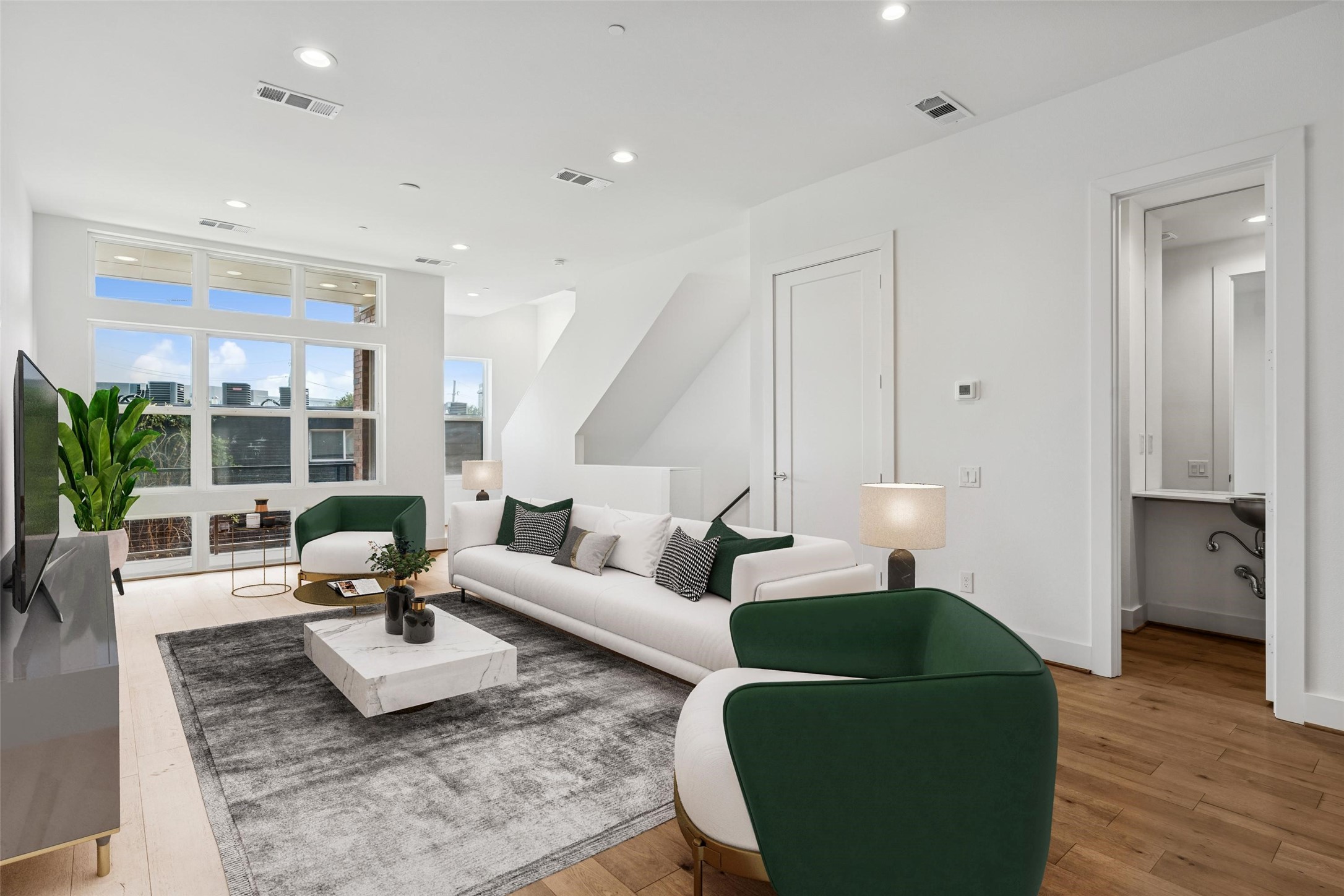 3048 Chimes Street Dallas TX 75219