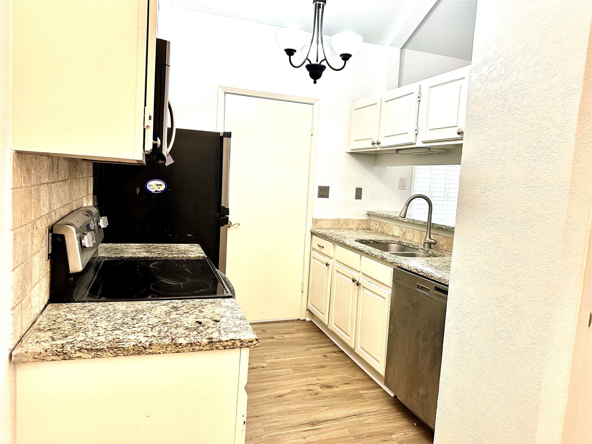 5981 Arapaho Road Dallas TX 75248
