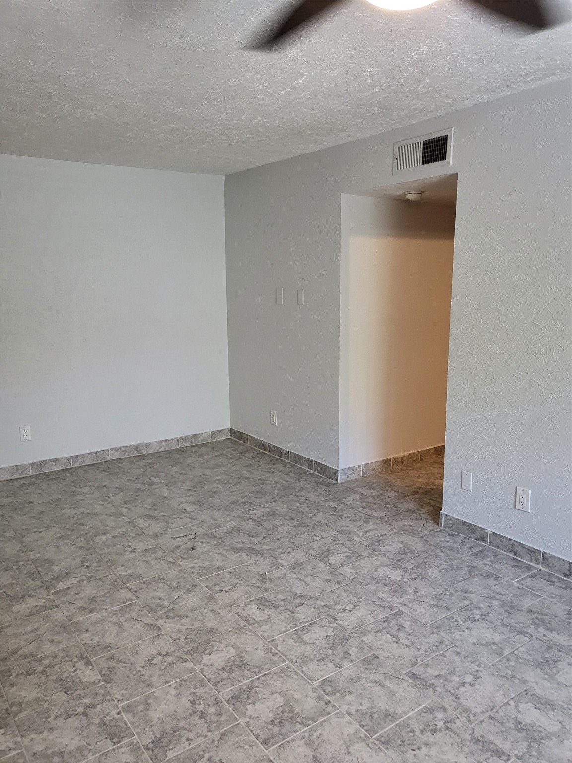 4317 Hartford Street Dallas TX 75219