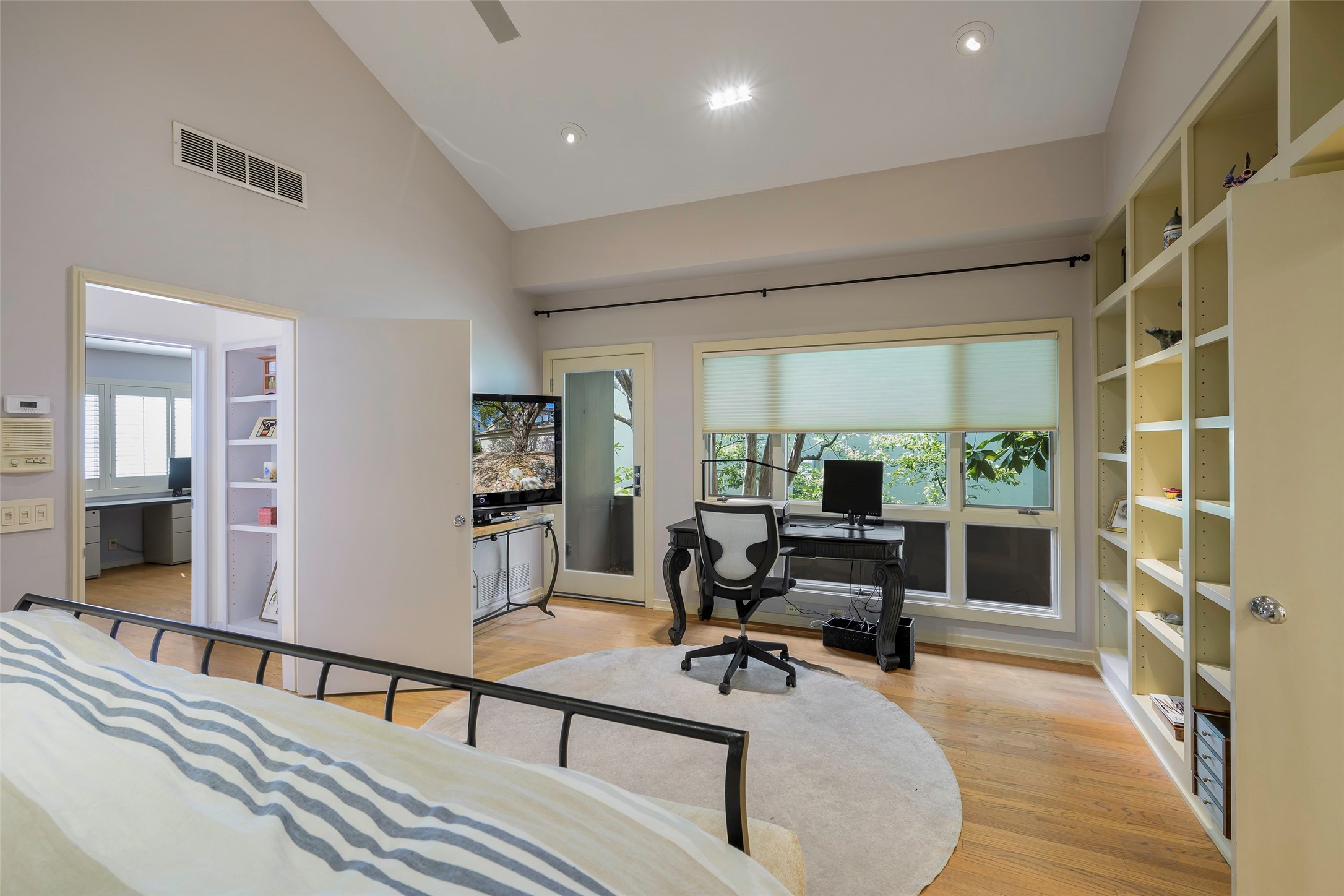 4053 Travis Street Dallas TX 75204