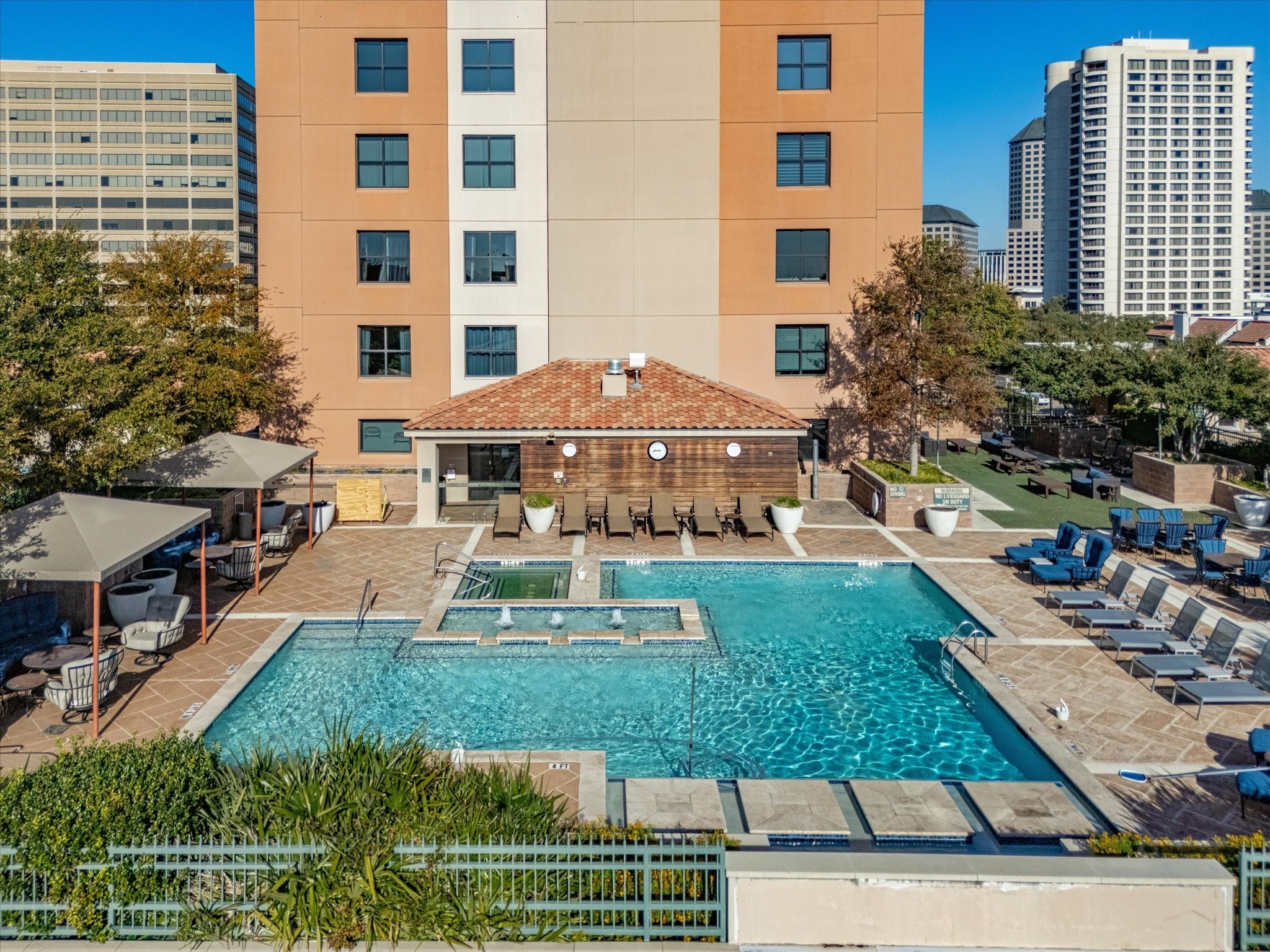 330 Las Colinas Boulevard E Irving TX 75039
