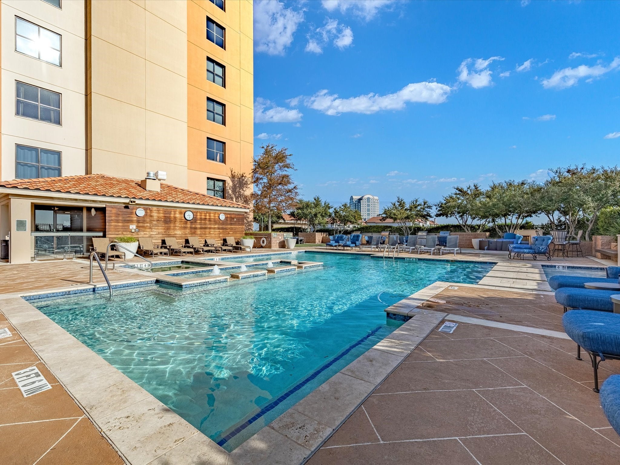 330 Las Colinas Boulevard E Irving TX 75039