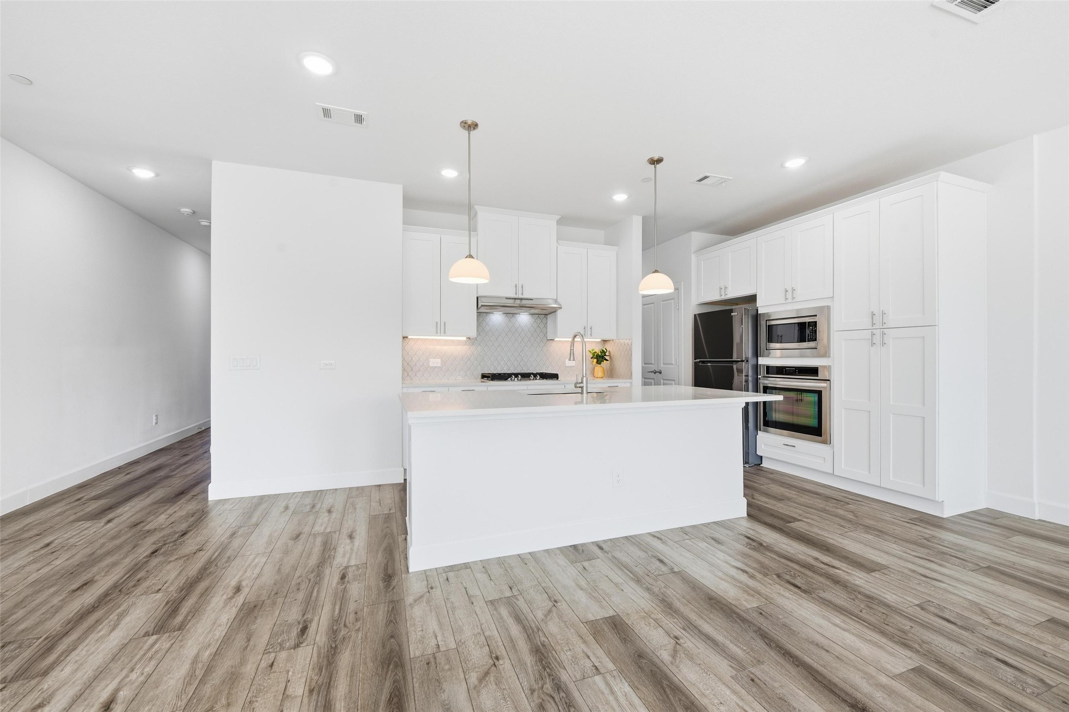 5653 Woodlands Drive The Colony TX 75056