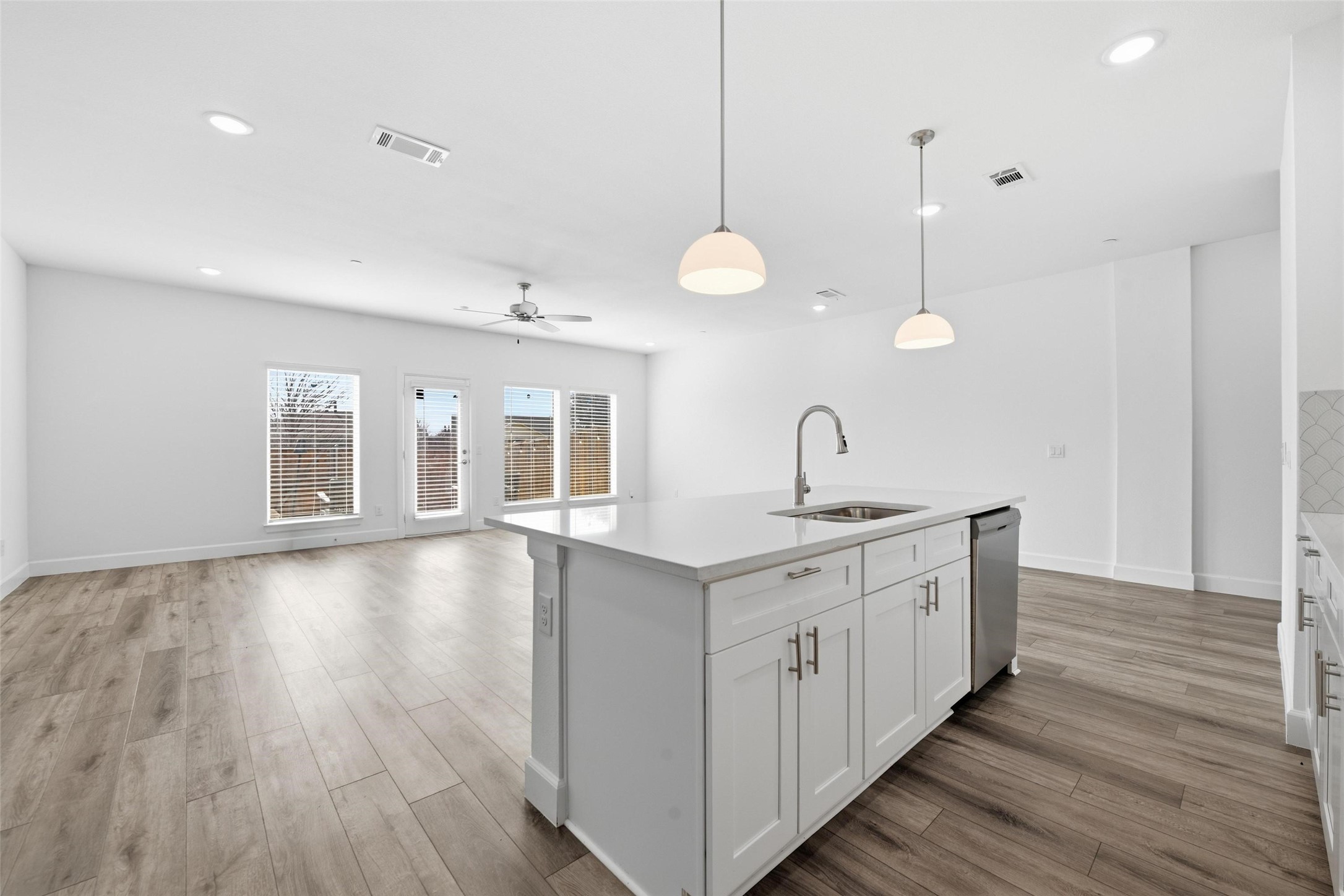 5653 Woodlands Drive The Colony TX 75056