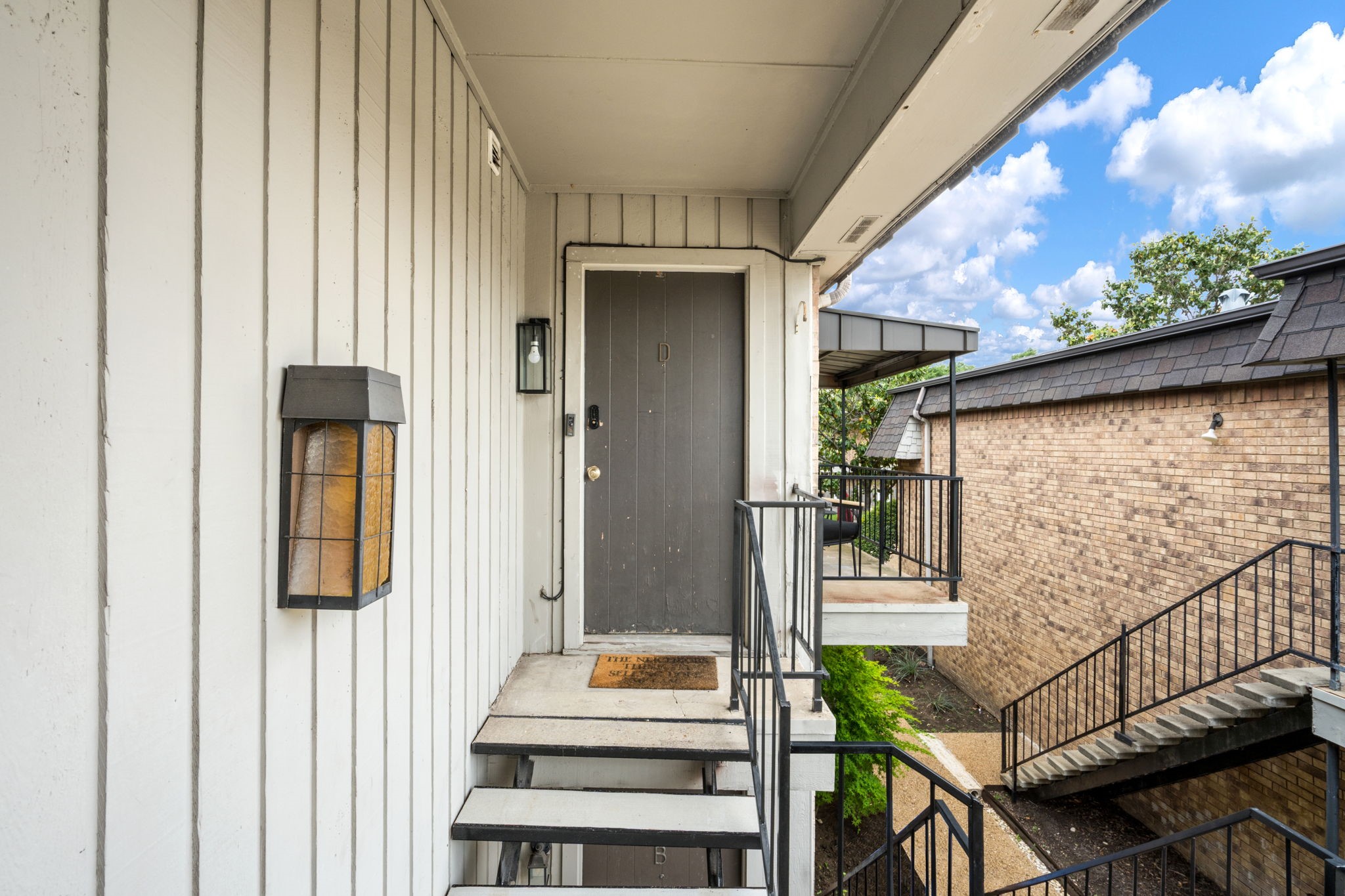 10220 Regal Oaks Drive Dallas TX 75230