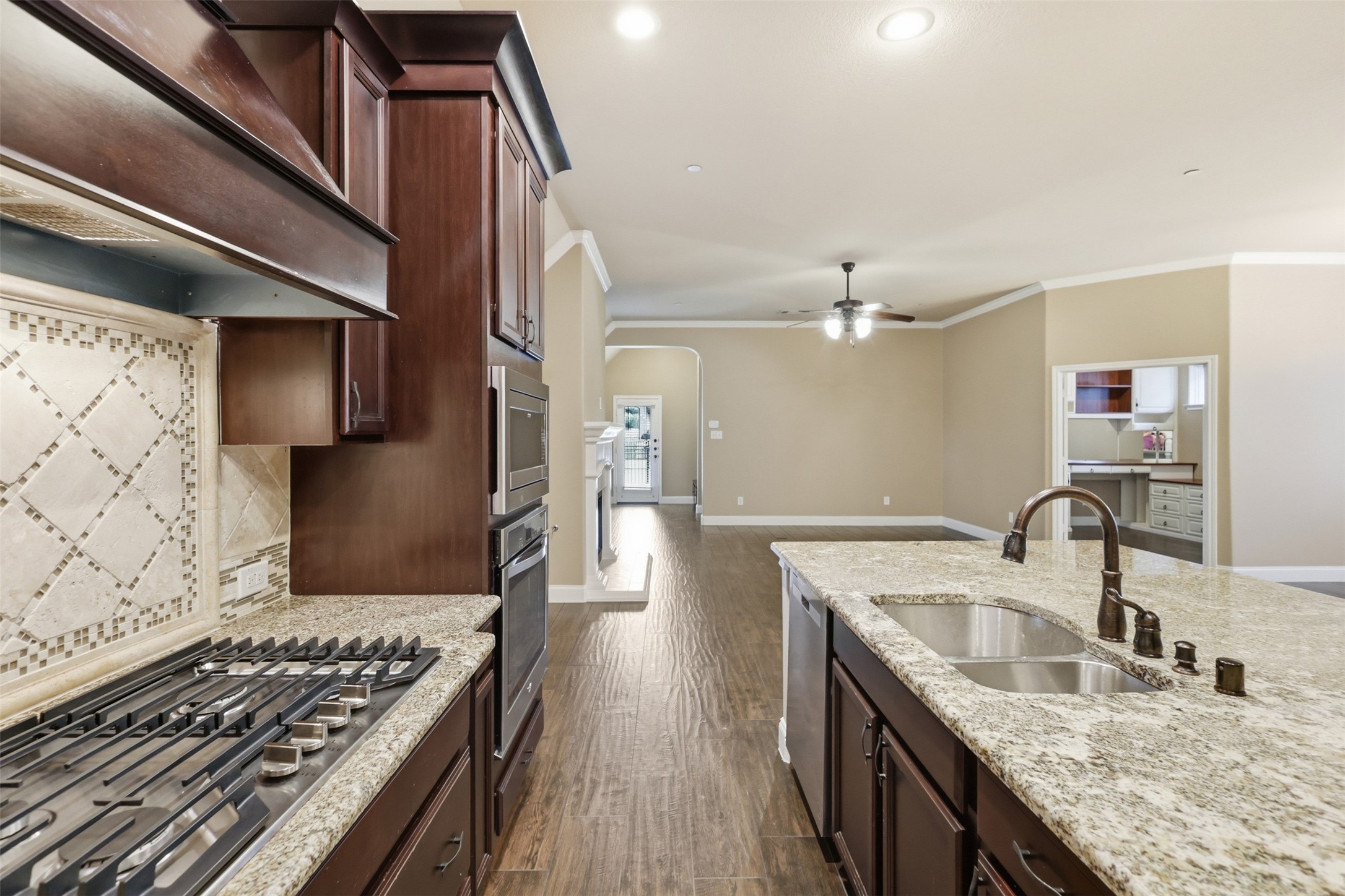 8601 Gracewood Drive Mckinney TX 75070