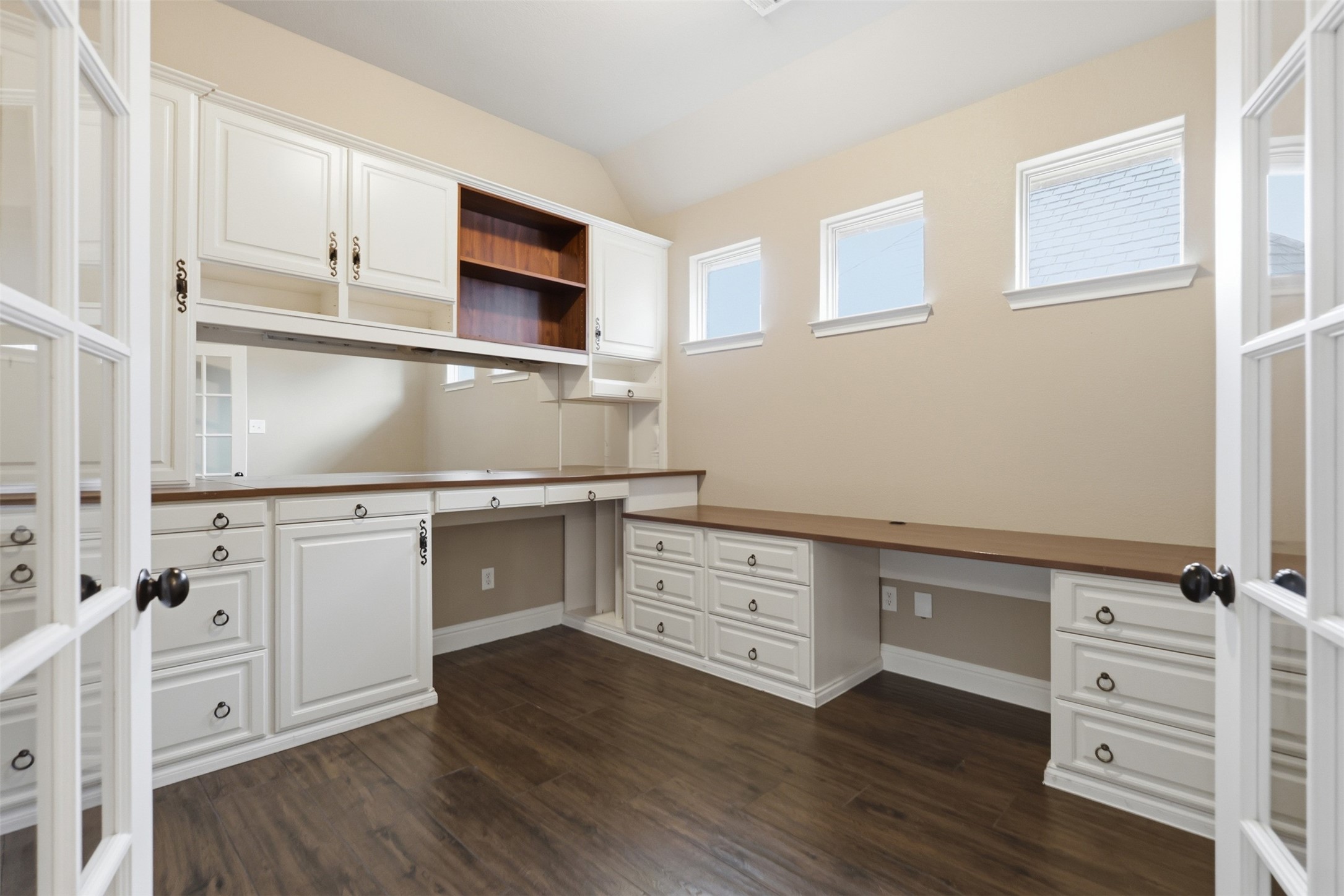 8601 Gracewood Drive Mckinney TX 75070