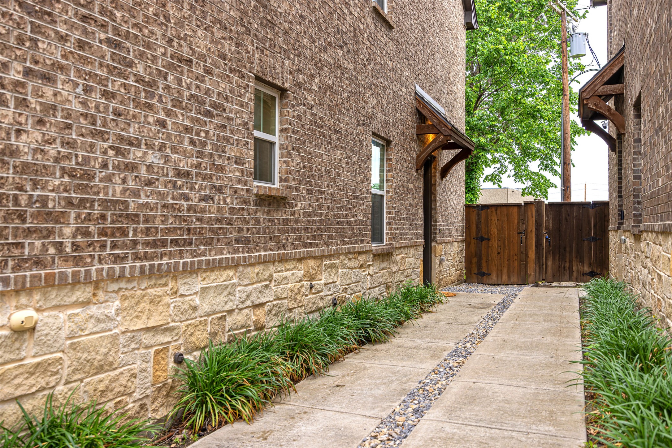 2413 Ash Lane Sachse TX 75048